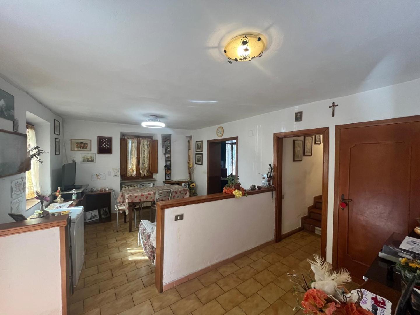Casa indipendente con terrazzo, Agliana san piero