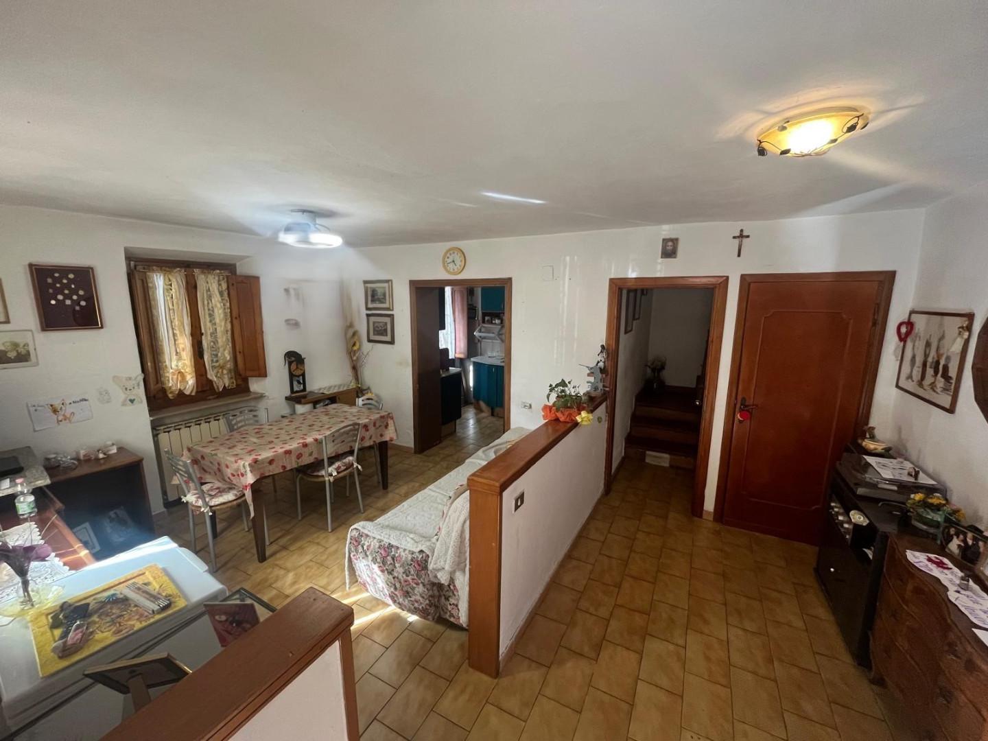Casa indipendente con terrazzo, Agliana san piero