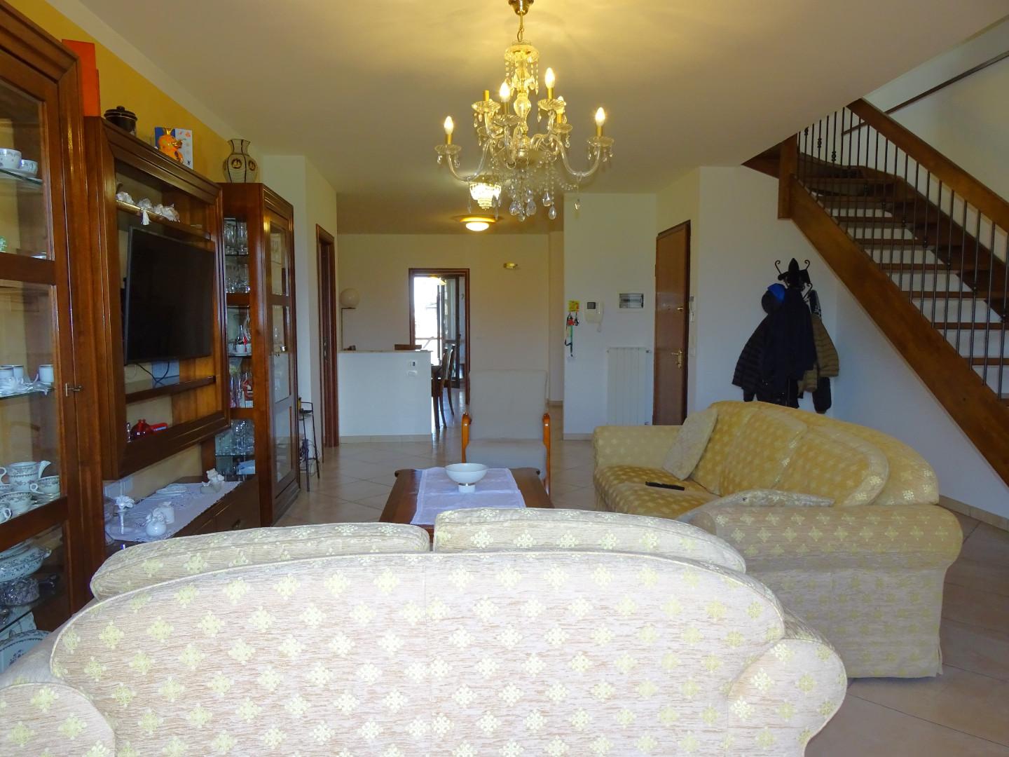 Attico con terrazzi, Agliana san piero