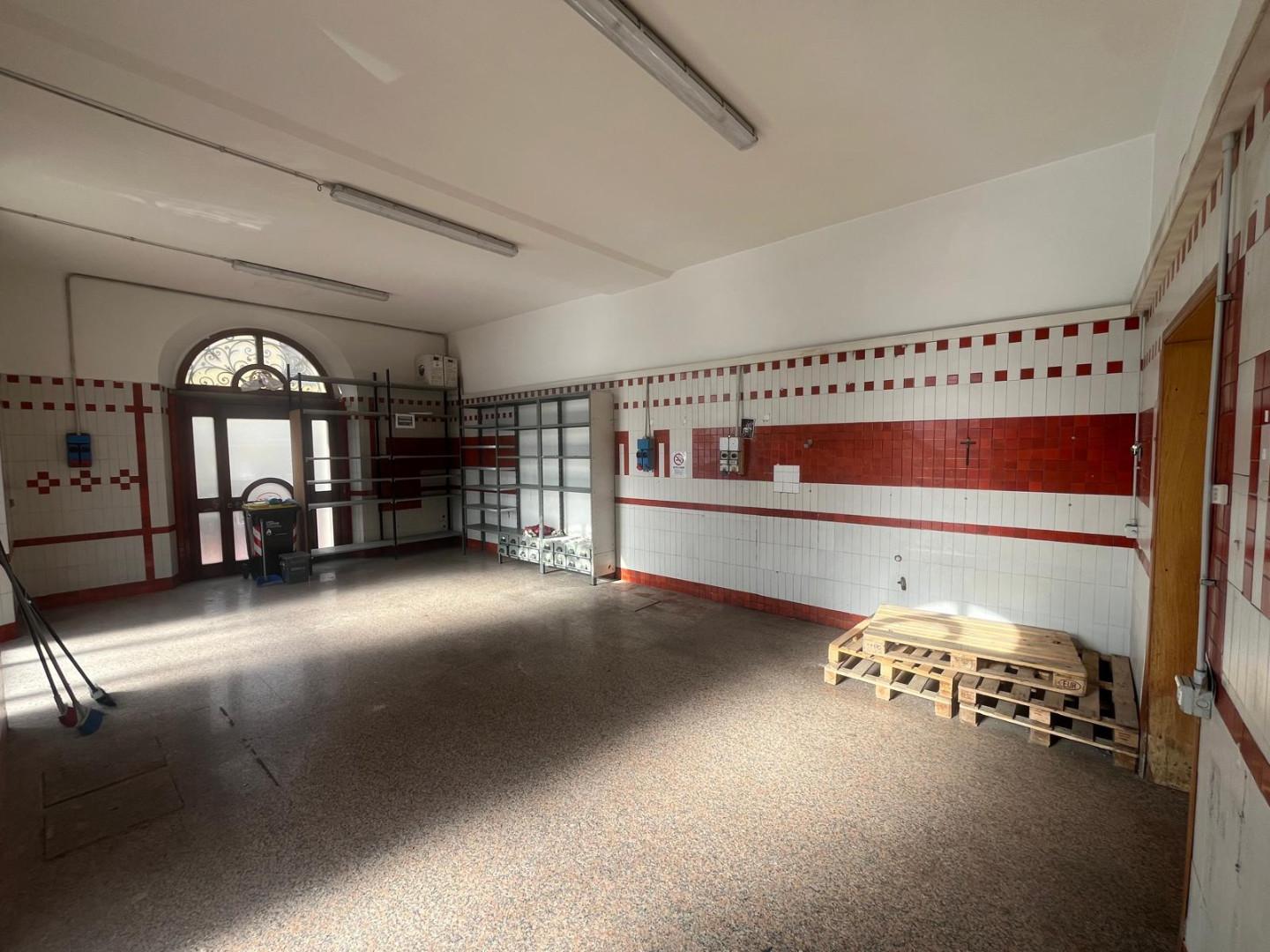 Negozio in vendita, Montale stazione