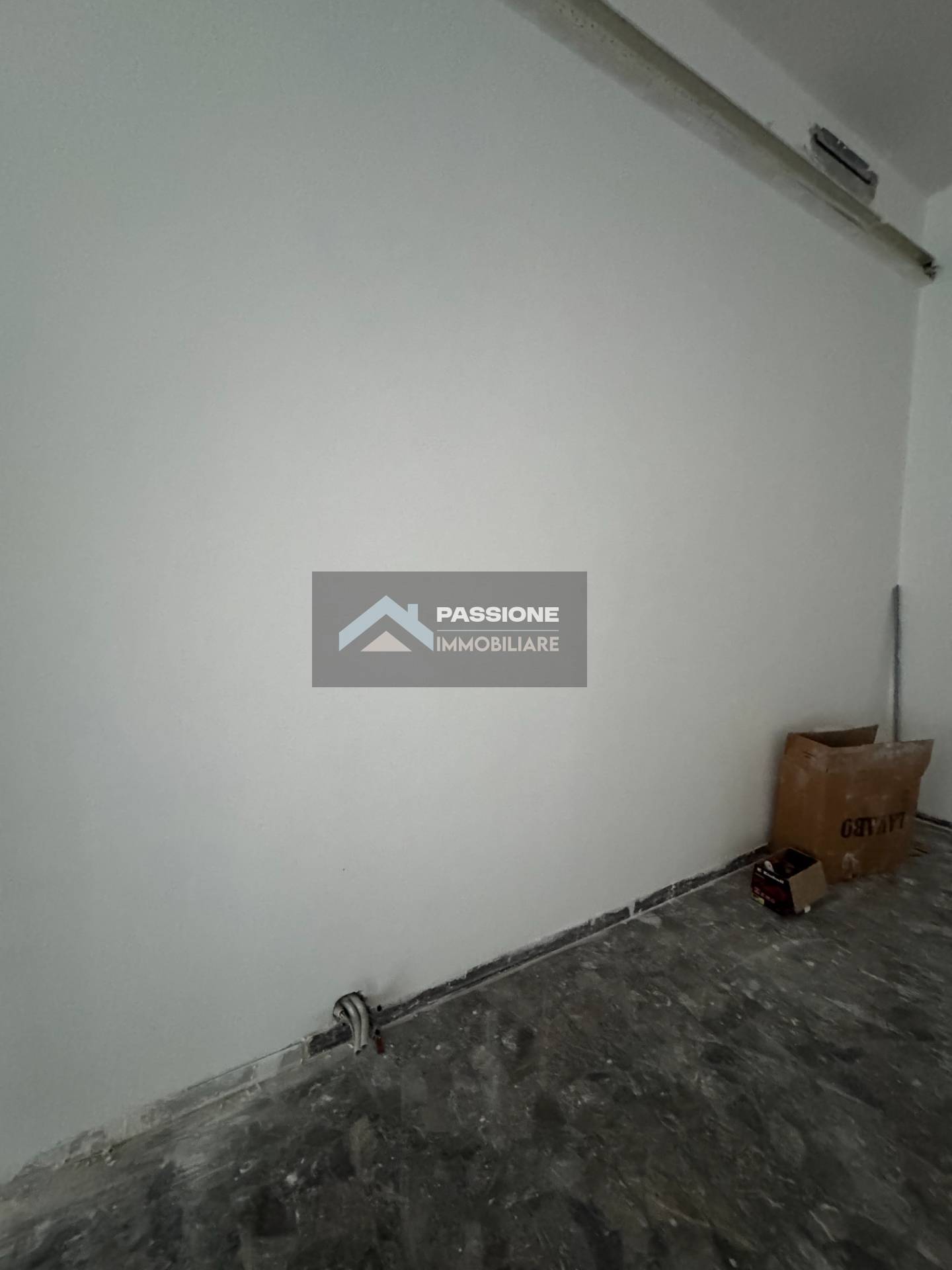 Locale commerciale in vendita a Giulianova