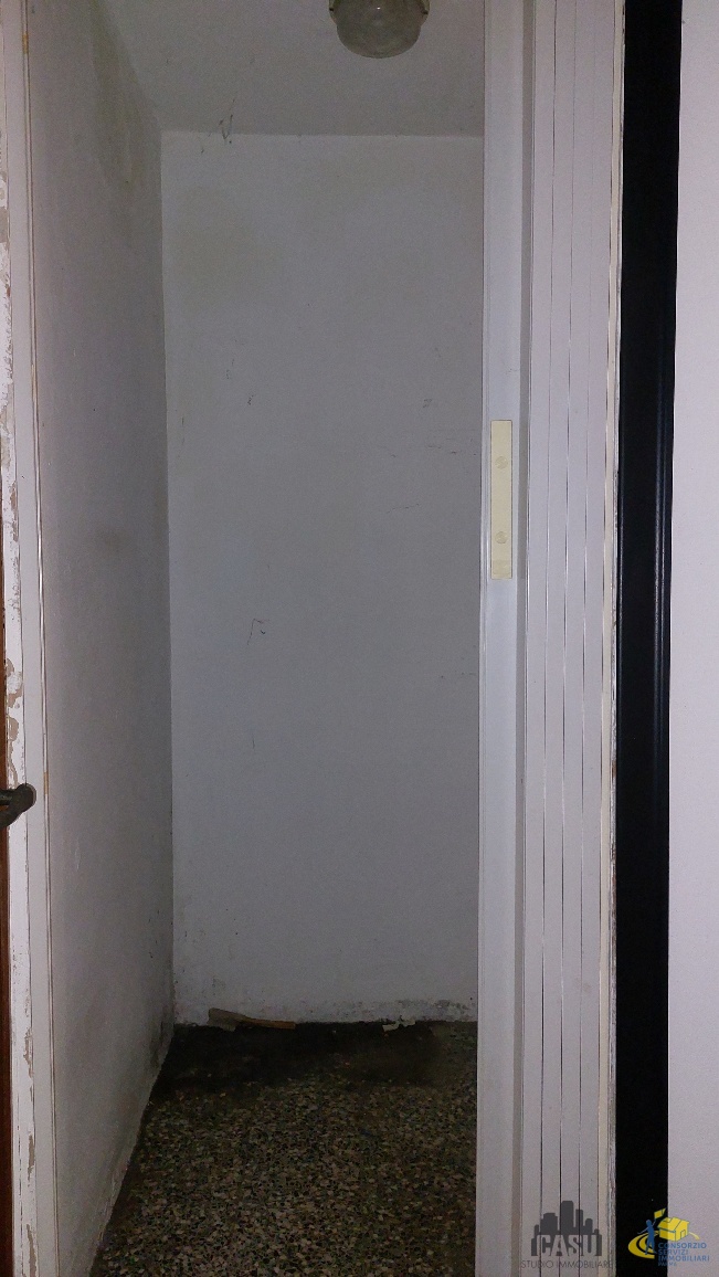 Locale commerciale in vendita a Solignano