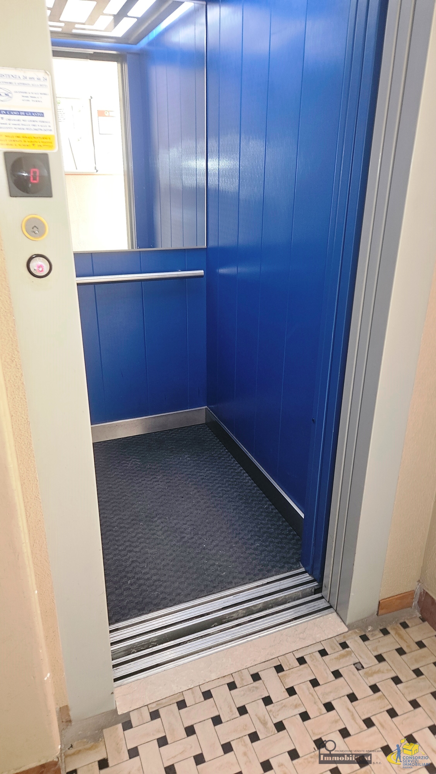 Appartamento con terrazzo in via pietro martini 55, Parma