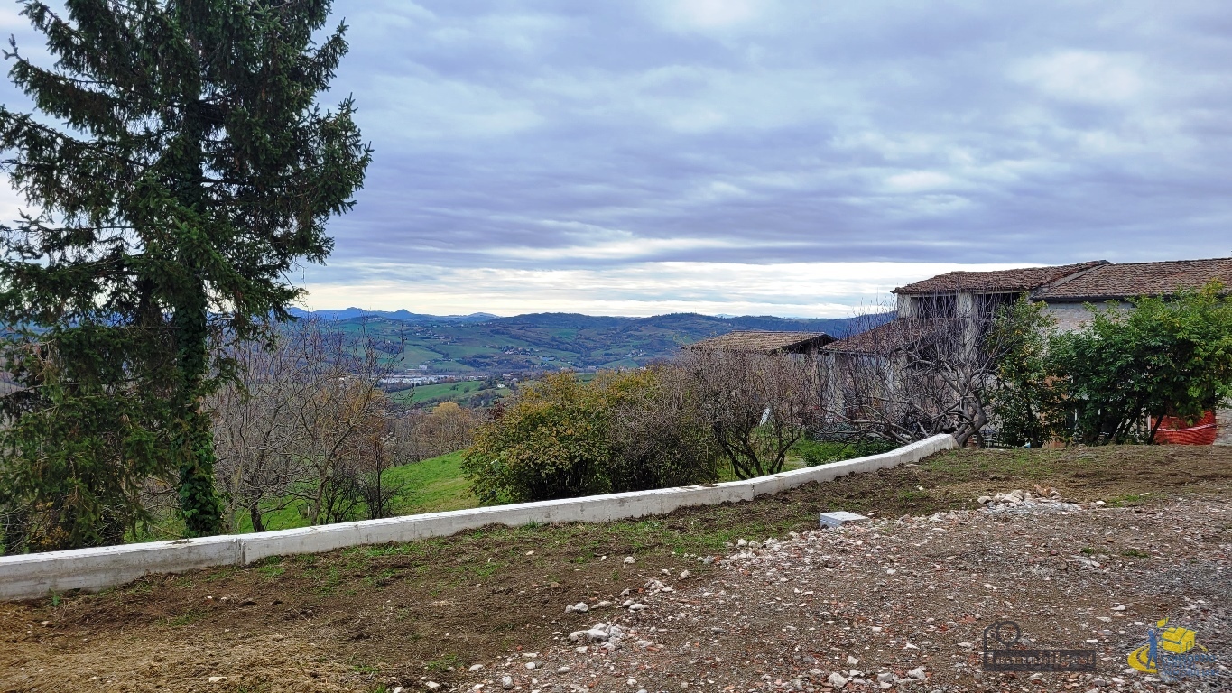 Casa indipendente da ristrutturare in strada casatico 38, Langhirano
