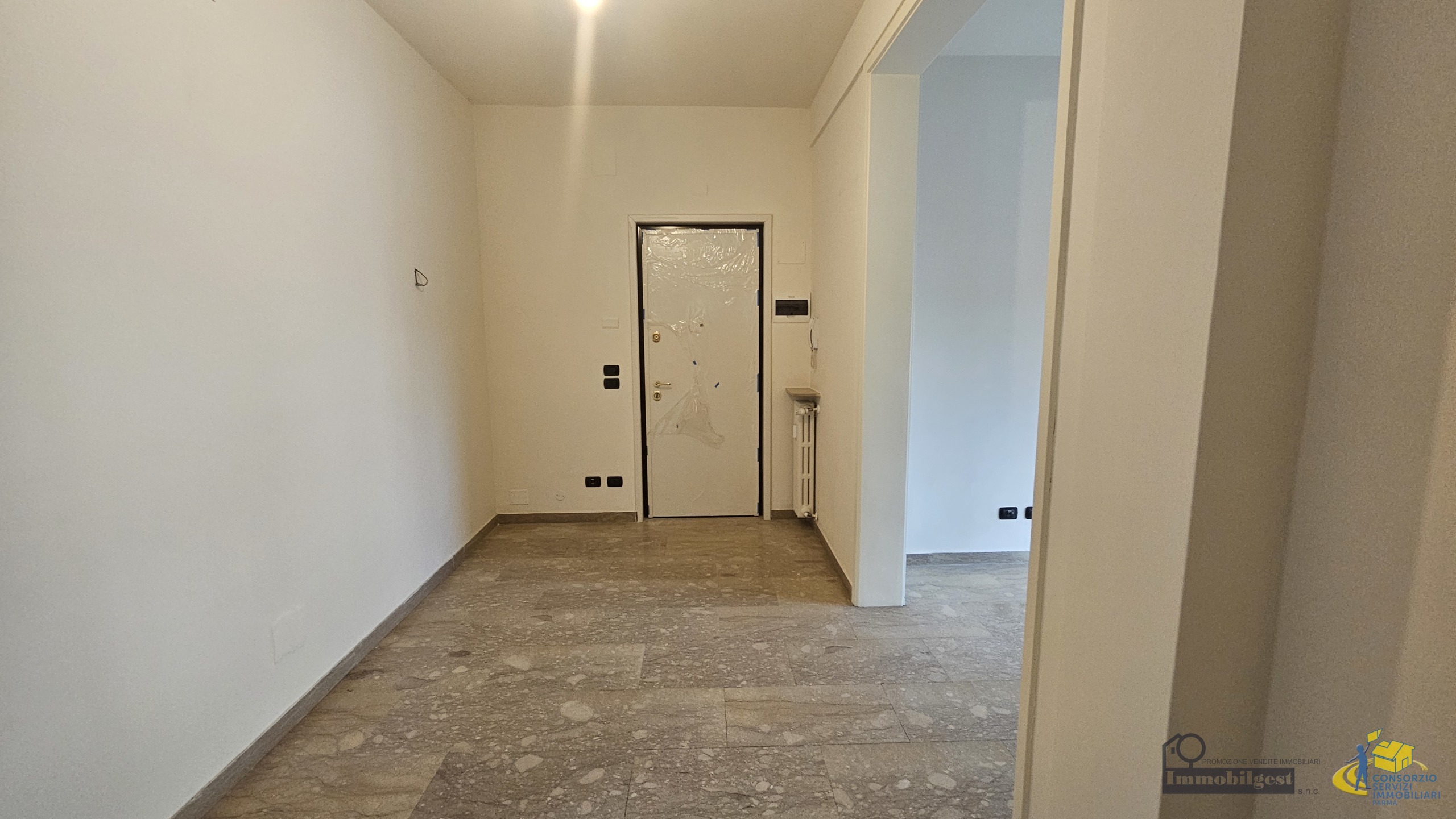 Appartamento con terrazzo in via carlo innocenzo frugoni 15, Parma