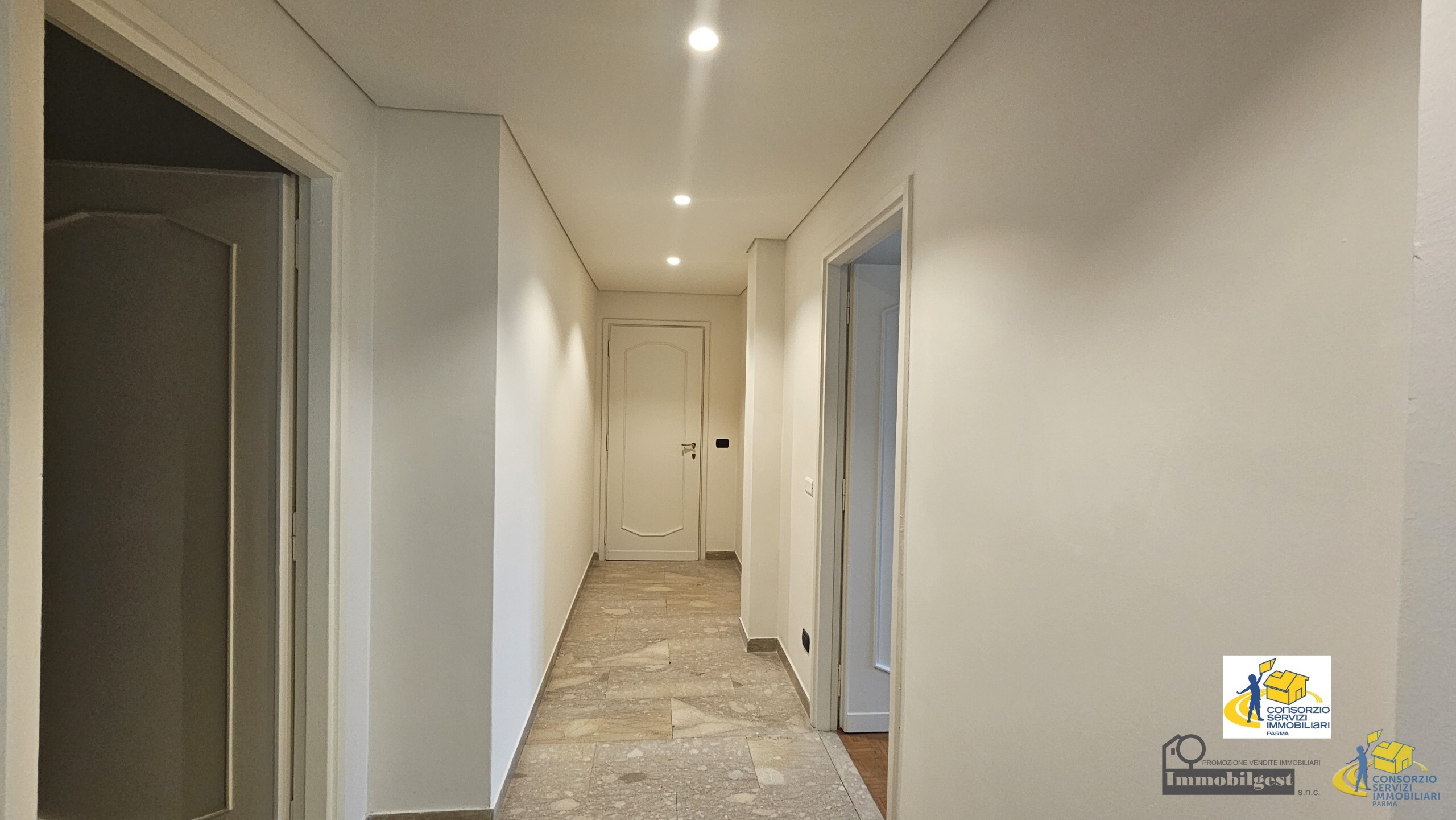 Appartamento con terrazzo in via carlo innocenzo frugoni 15, Parma