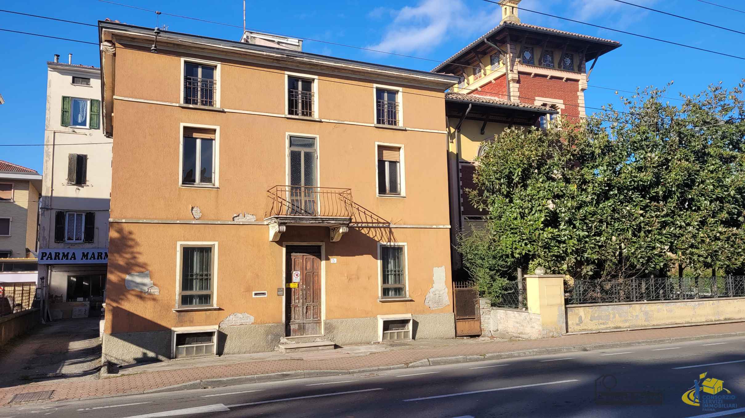 Casa indipendente da ristrutturare in viale della villetta 5, Parma