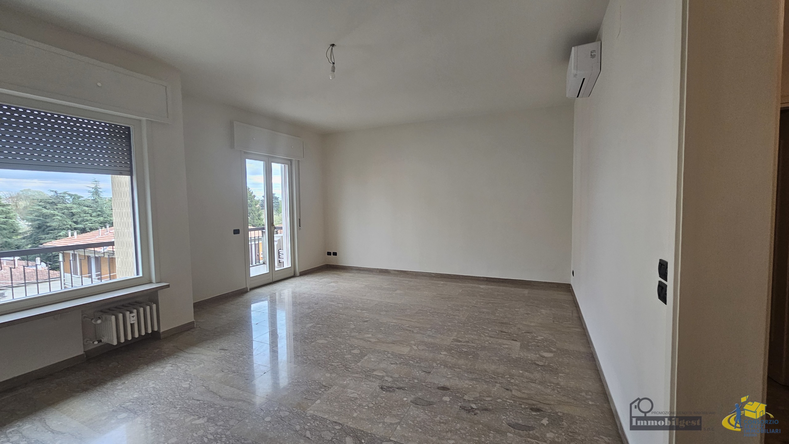 Appartamento con terrazzo in via carlo innocenzo frugoni 15, Parma