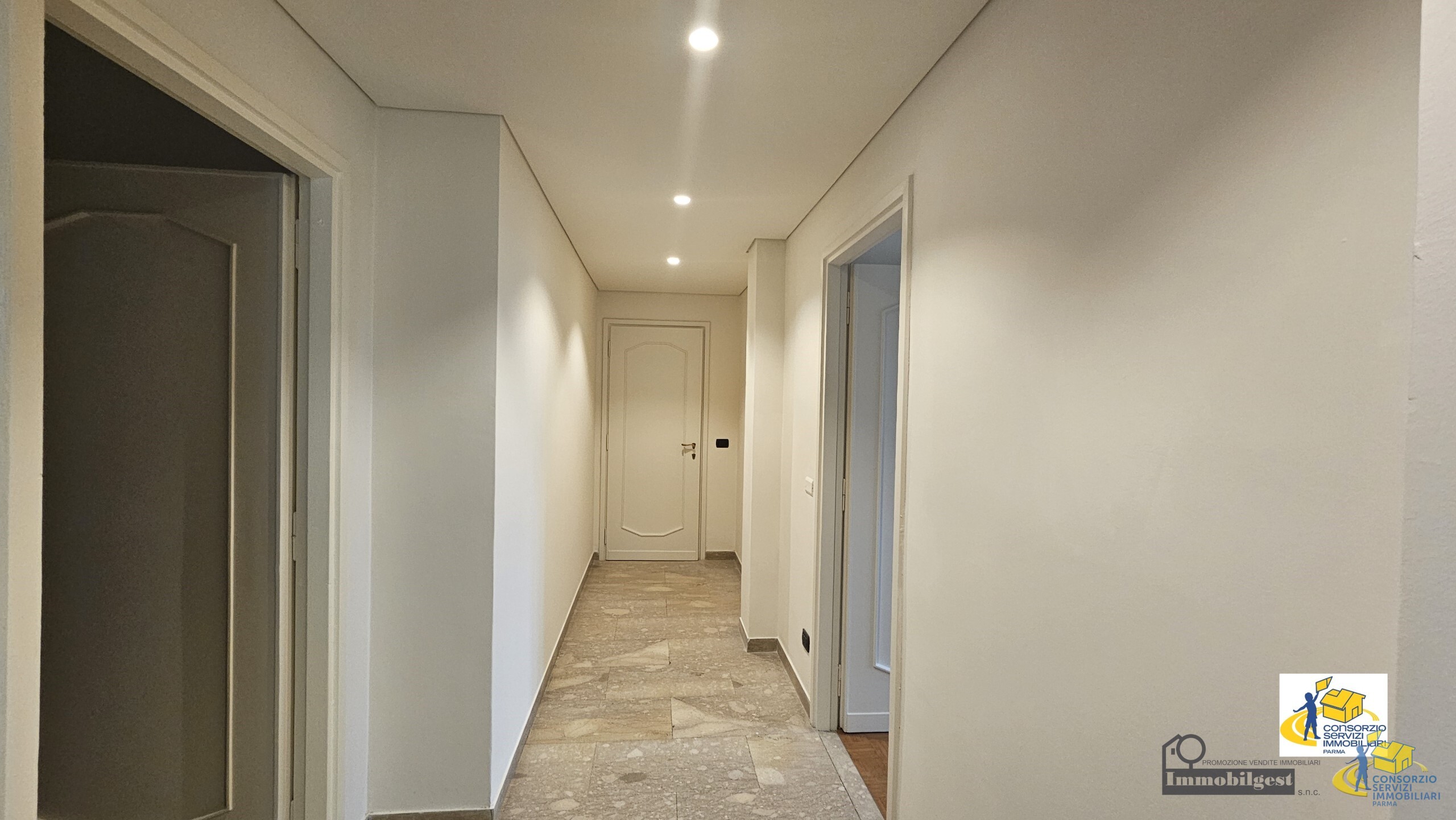 Appartamento con terrazzo in via carlo innocenzo frugoni 15, Parma