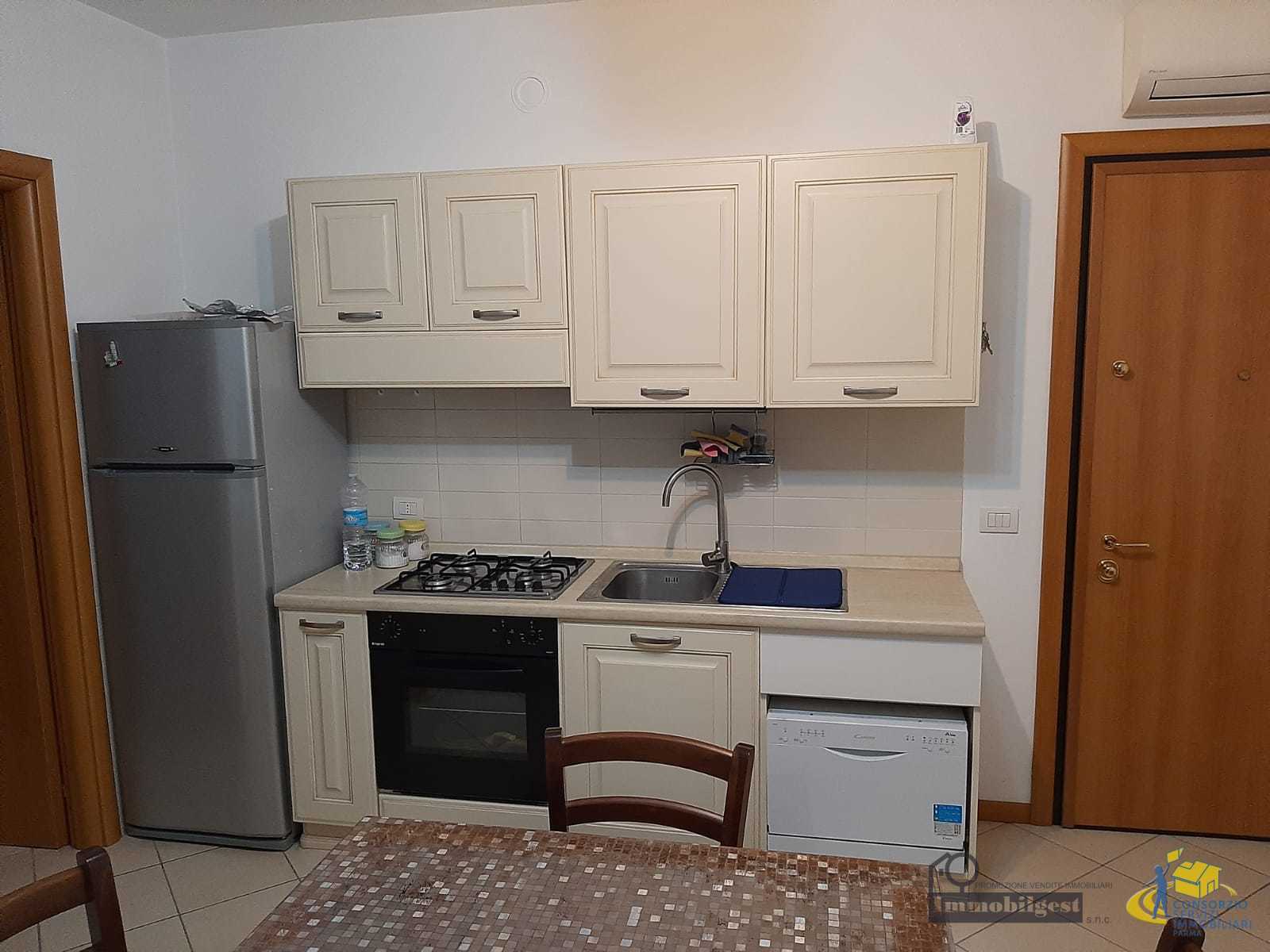 Bilocale con box doppio in via novara 1, Parma