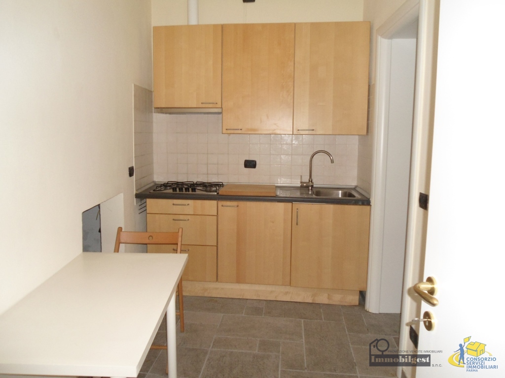 Trilocale in affitto in via primo groppi 14, Parma