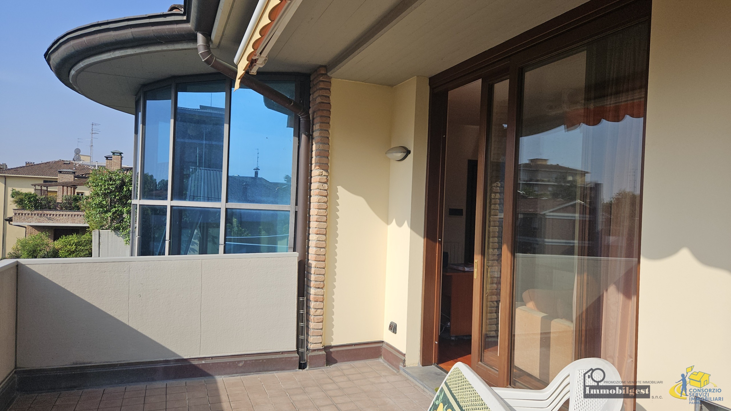 Attico con terrazzo in via emilia est 63, Parma