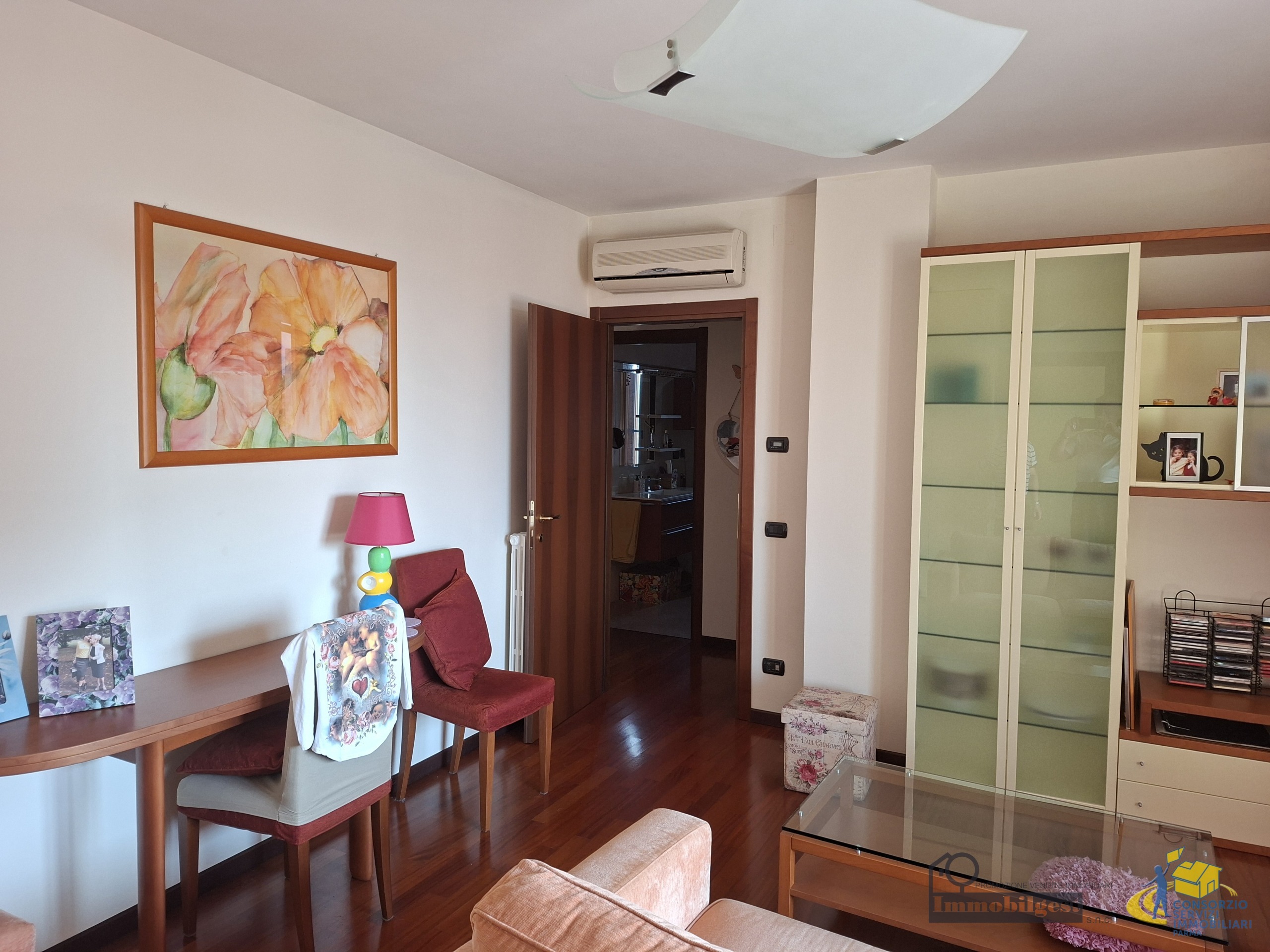 Attico con terrazzo in via emilia est 63, Parma