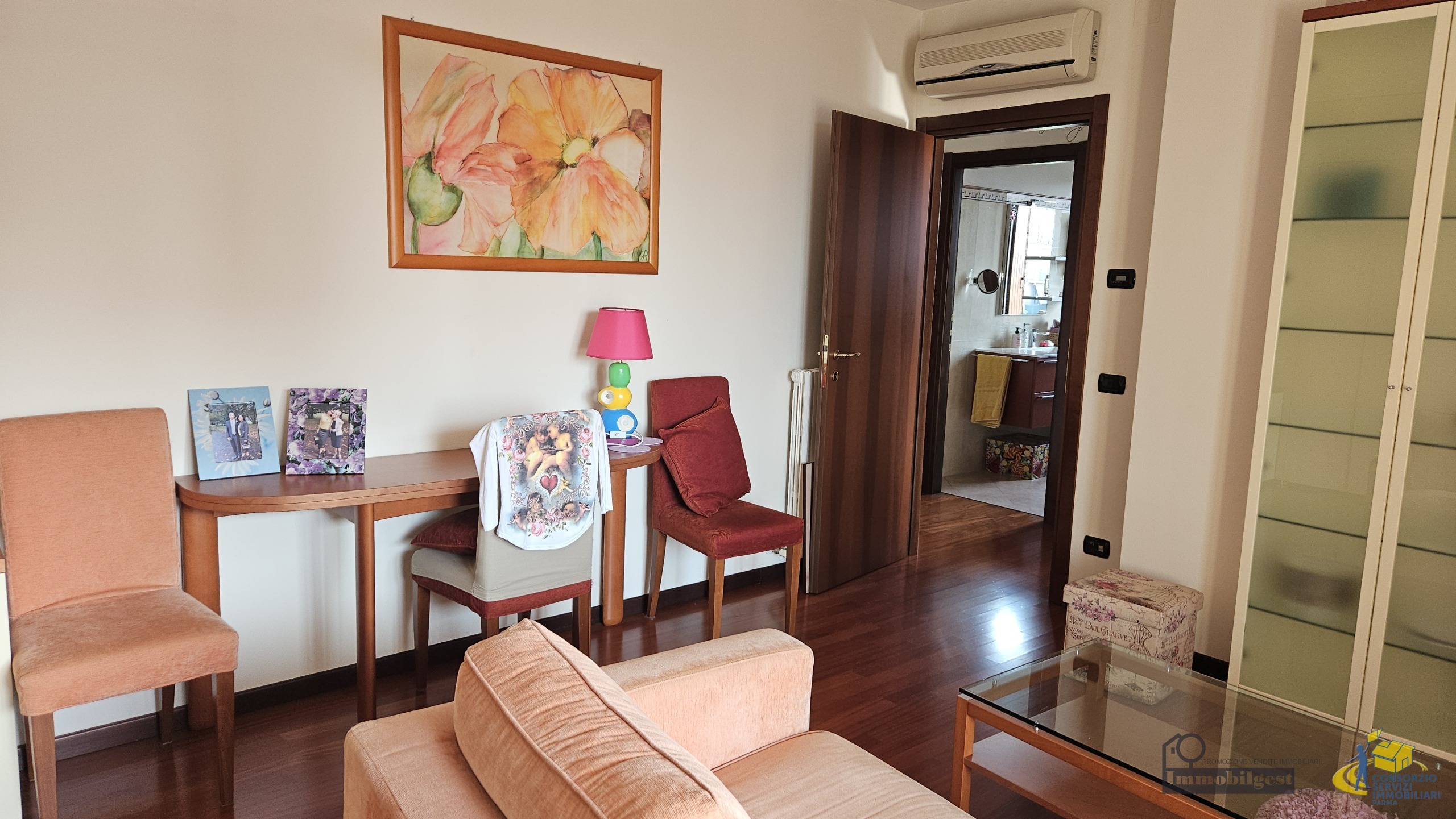 Attico con terrazzo in via emilia est 63, Parma