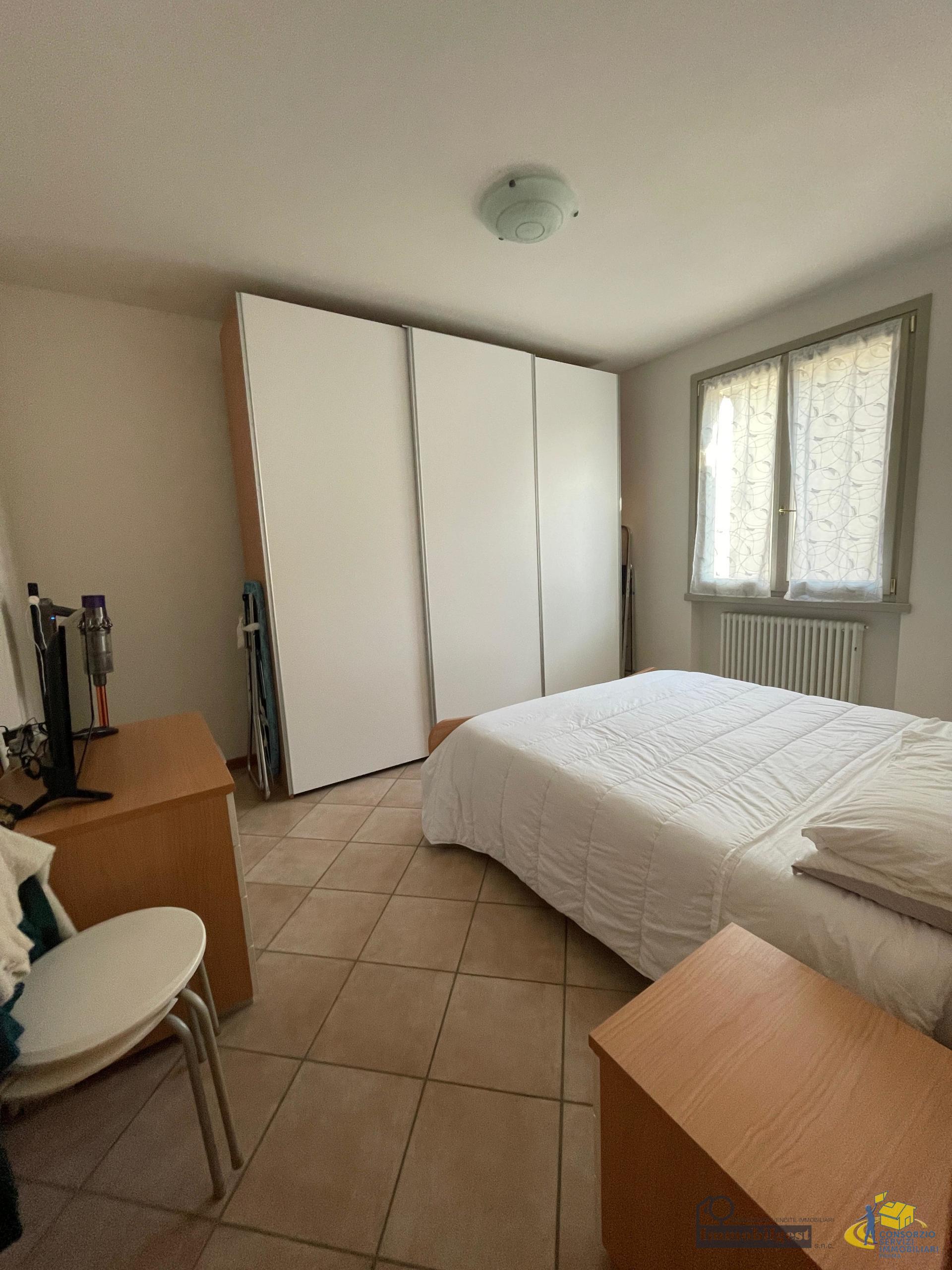 Bilocale con terrazzo in via novara 1, Parma