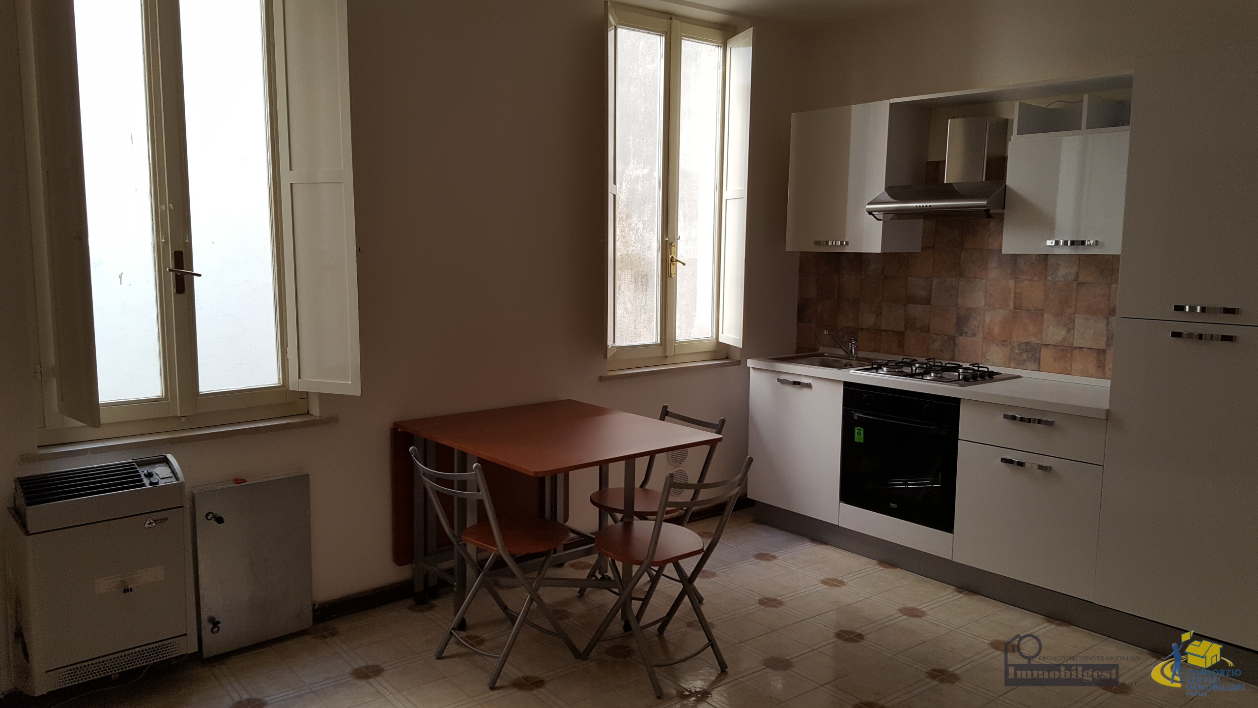 Monolocale da ristrutturare in borgo guazzo 33, Parma