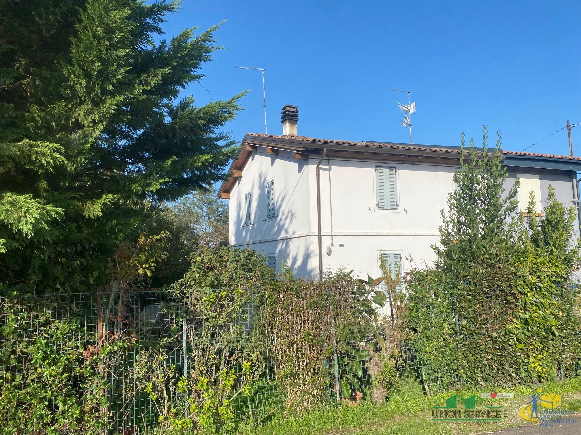 Casa indipendente con giardino in via la bionda 72, Medesano