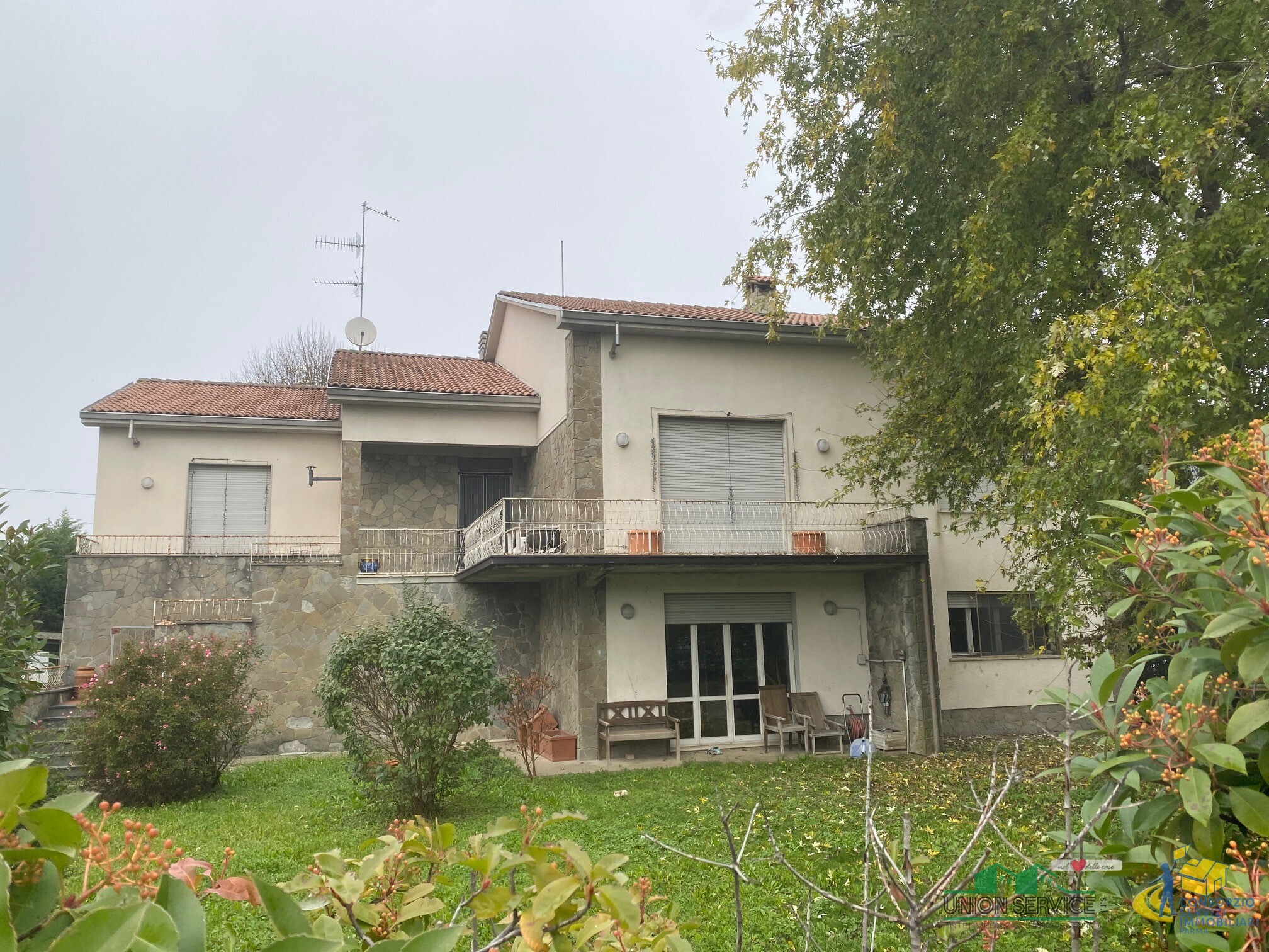 Casa indipendente con giardino in via carducci 3, Medesano