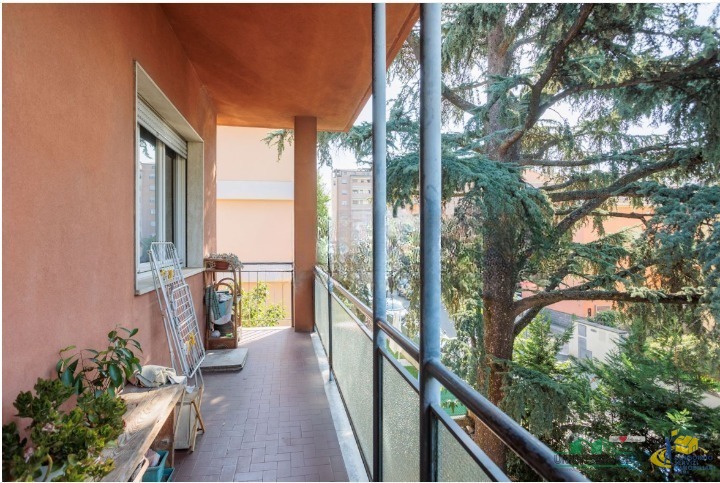 Casa indipendente da ristrutturare in via emilia est 129, Parma