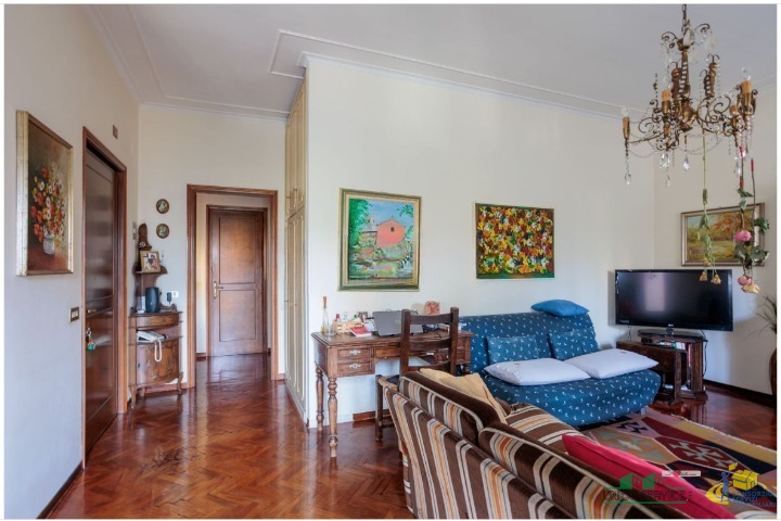 Casa indipendente da ristrutturare in via emilia est 129, Parma