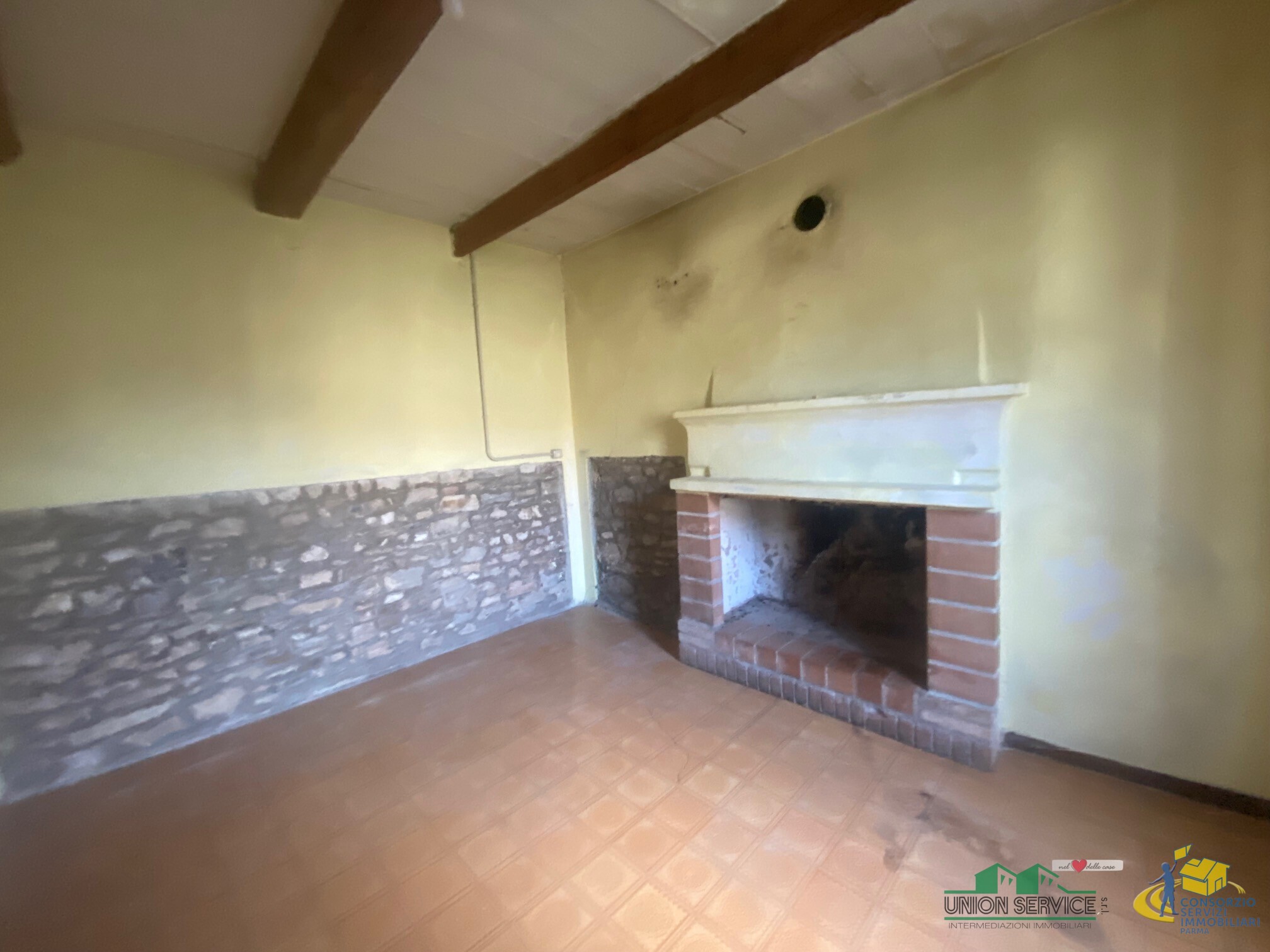 Casa indipendente da ristrutturare in strada della borgata 19, Terenzo