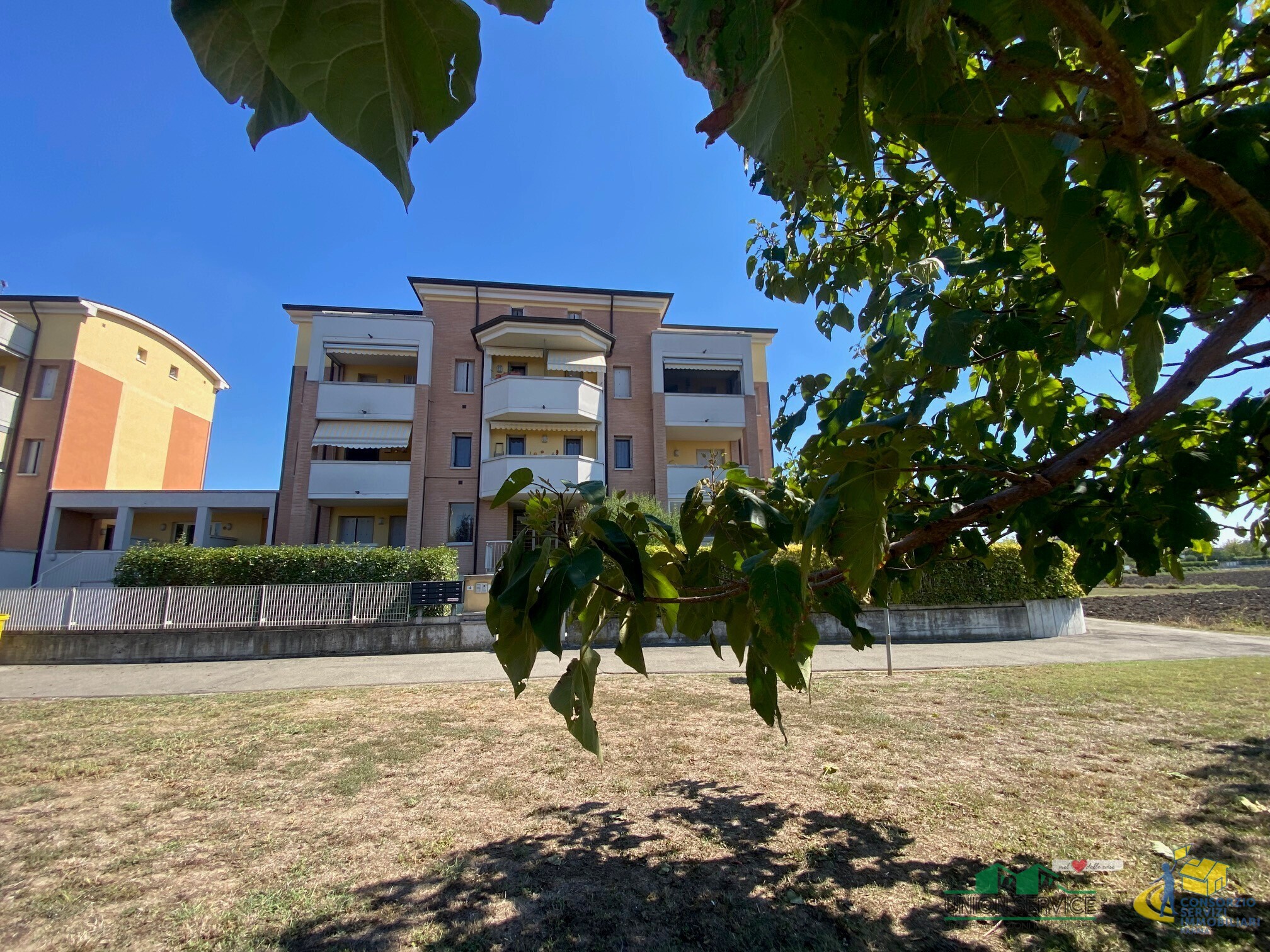 Bilocale con giardino in stradello alberto manzi 4, Parma