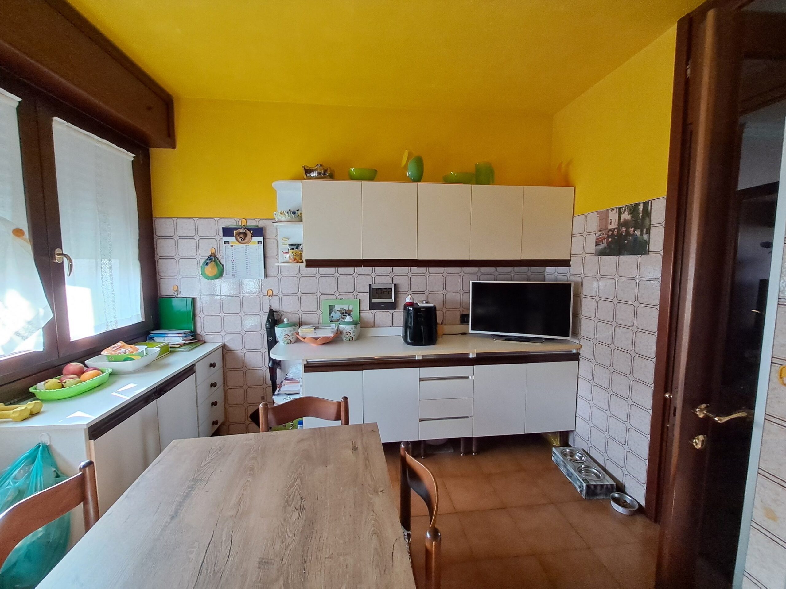 Trilocale con terrazzo in via passo di badignana 16, Parma