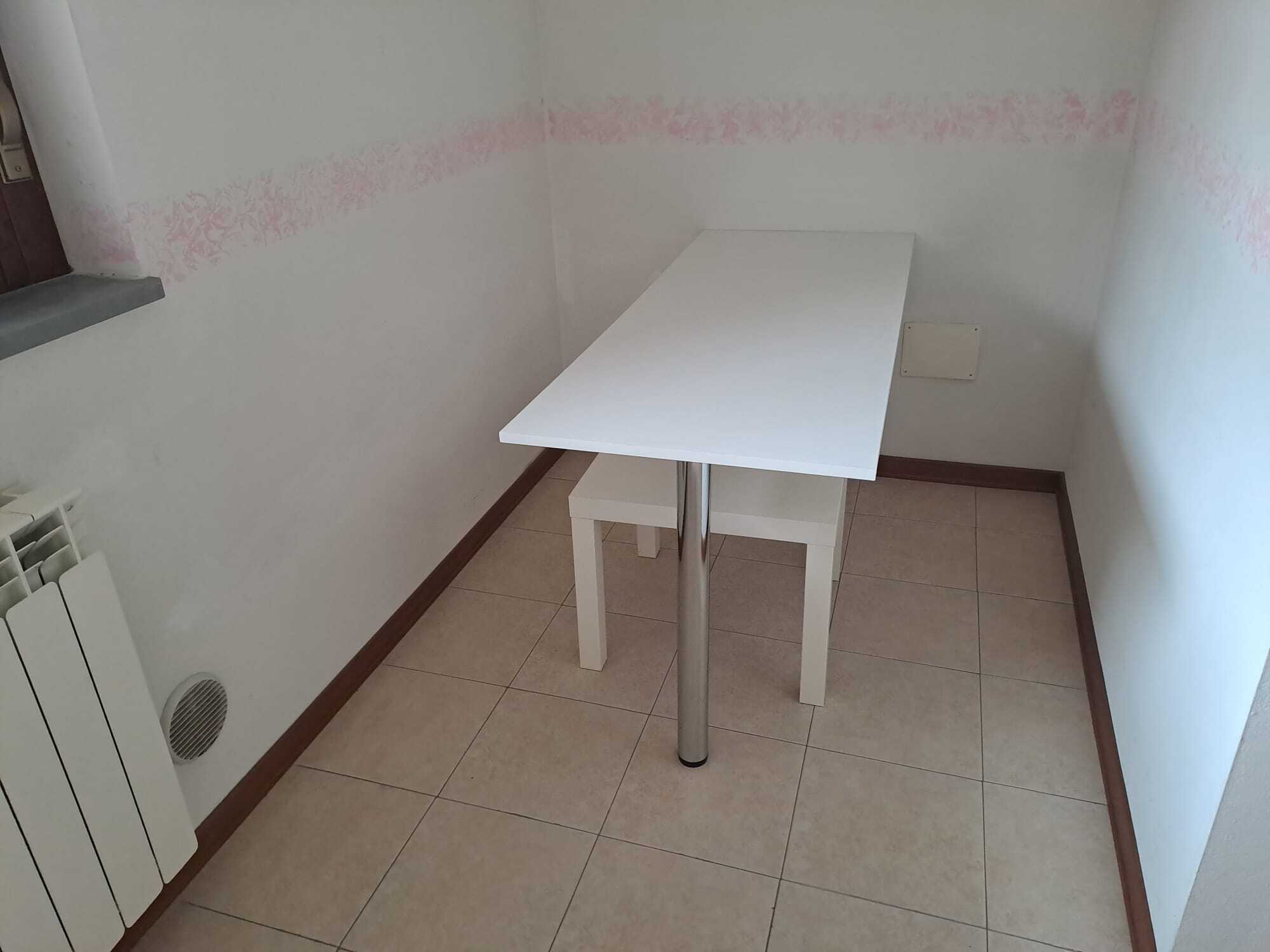 Bilocale con box in strada valle 82, Medesano