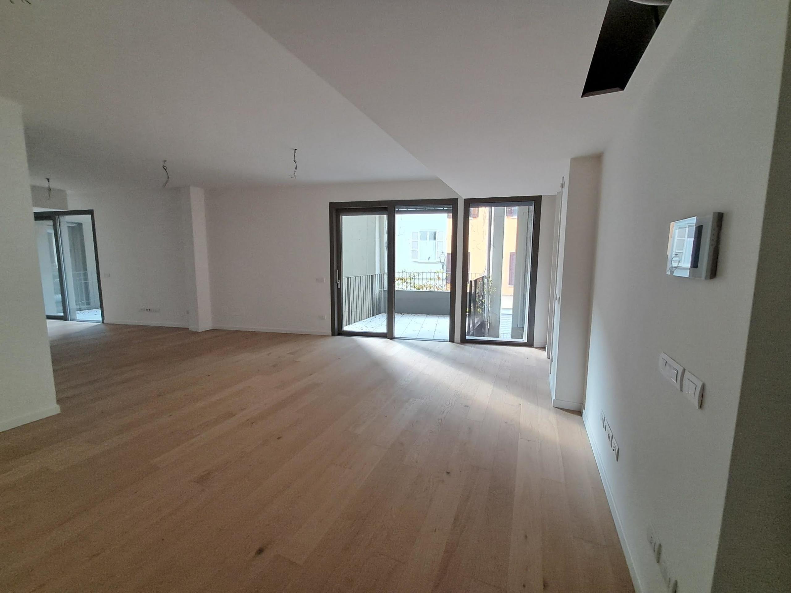 Trilocale con terrazzi in borgo delle grazie 3, Parma