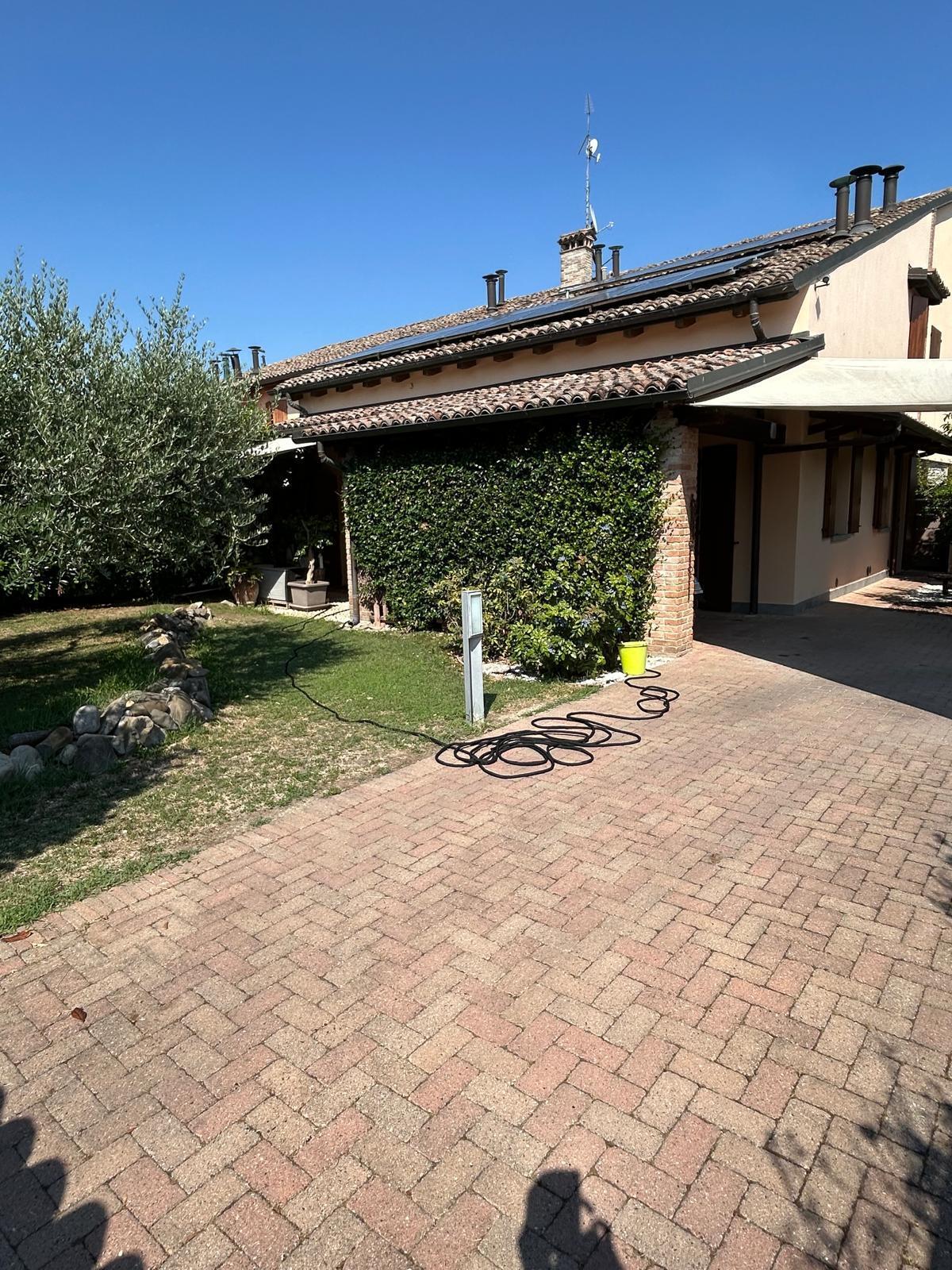Casa indipendente con giardino in via augusto franzoj 6, Parma
