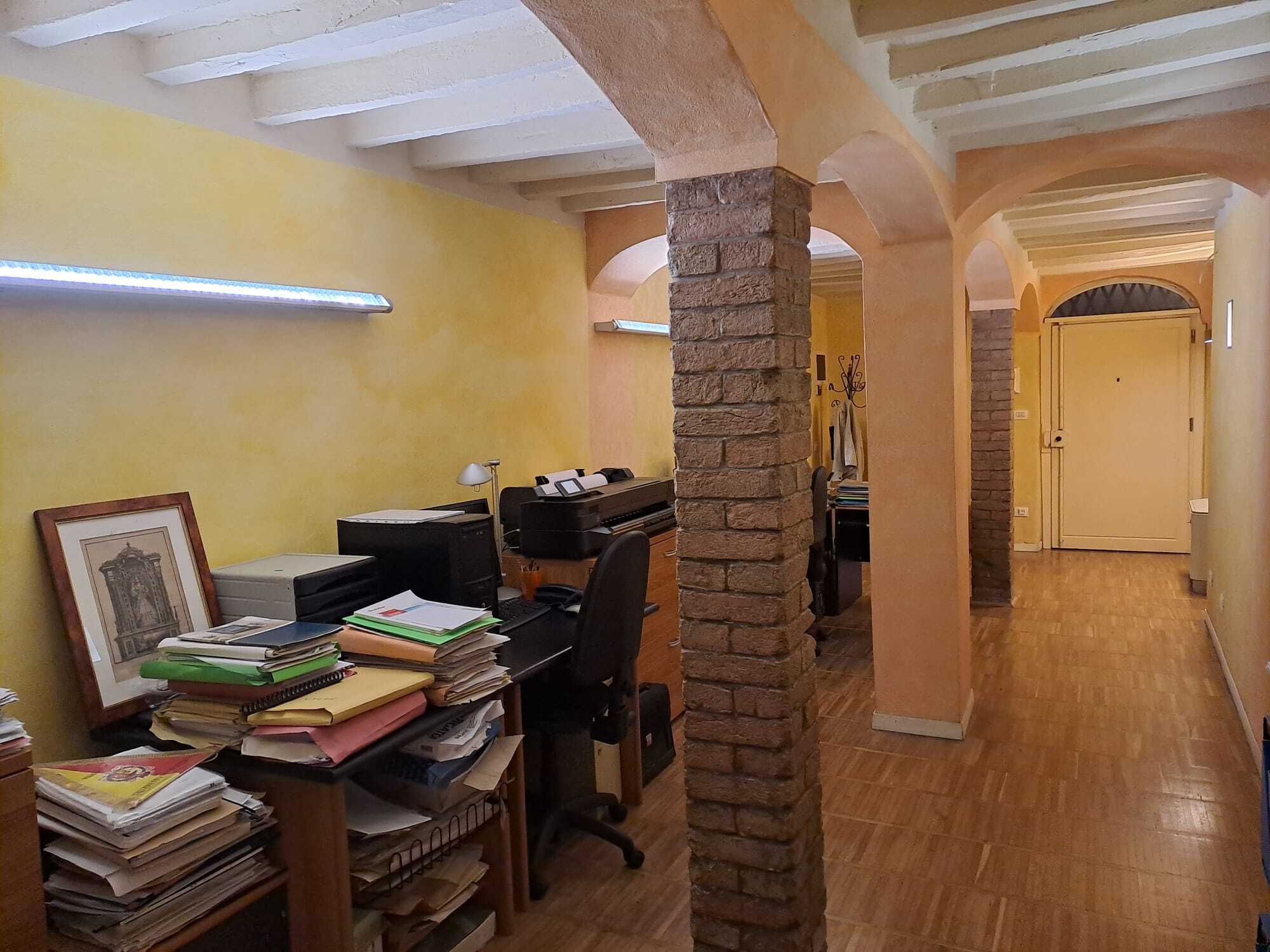 Ufficio in vendita in strada della repubblica 77, Parma