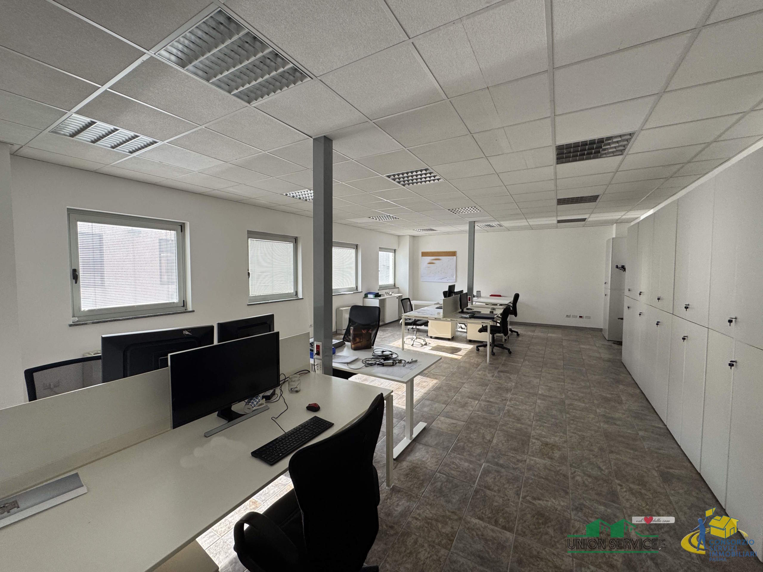 Capannone con terrazzo in via alfred bernhard nobel, Parma