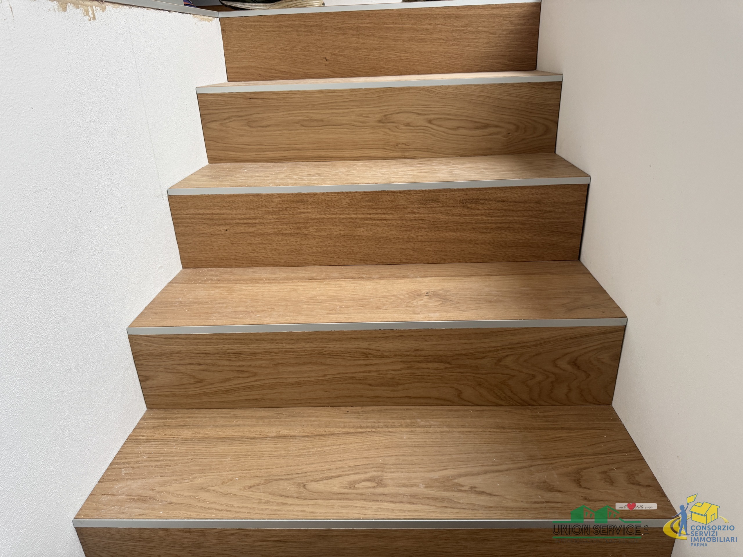 Appartamento con terrazzo in vicolo san tiburzio, Parma