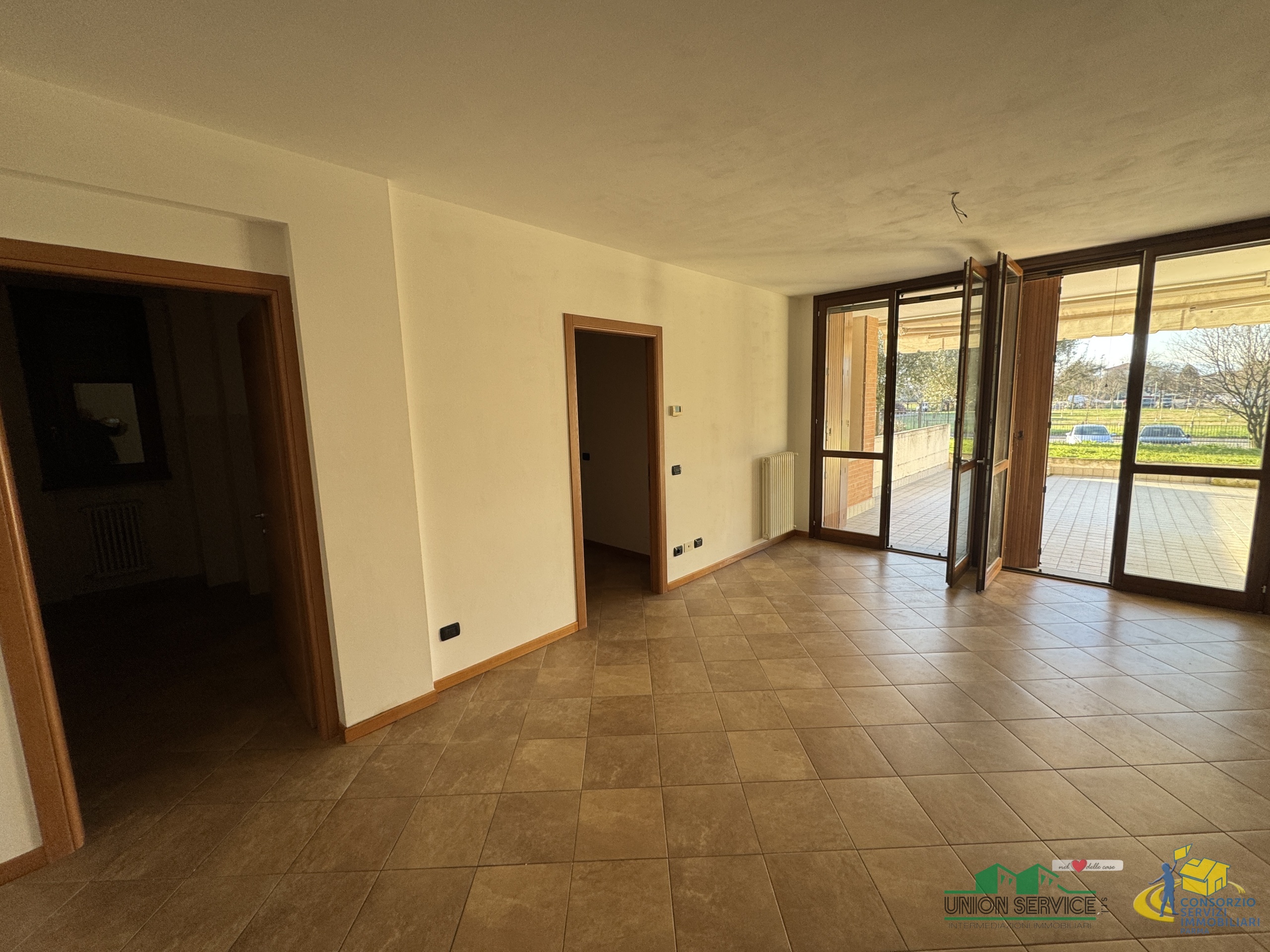 Trilocale con giardino in via buozzi, Parma