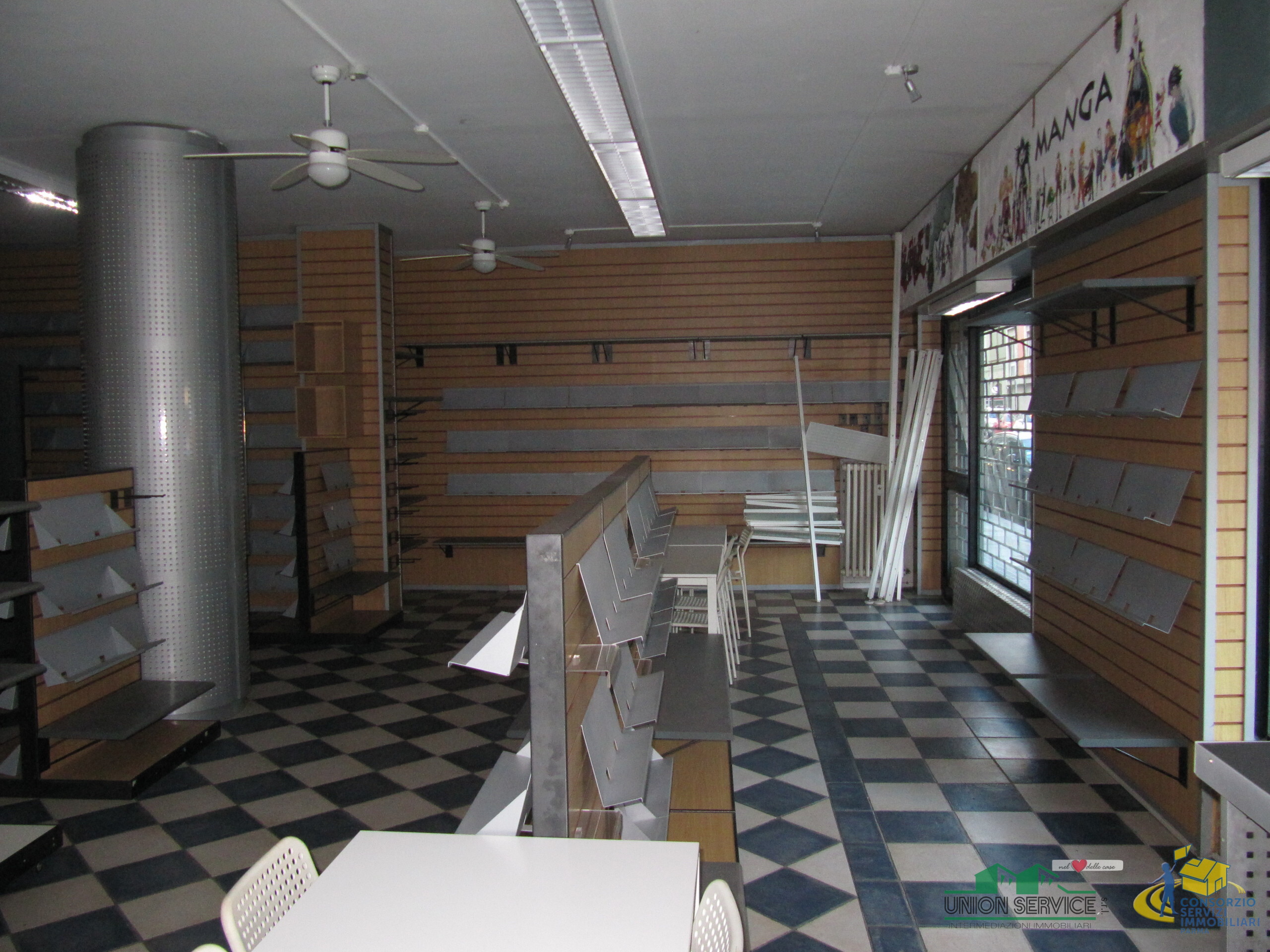 Locale commerciale in affitto in borgo collegio maria luigia, Parma