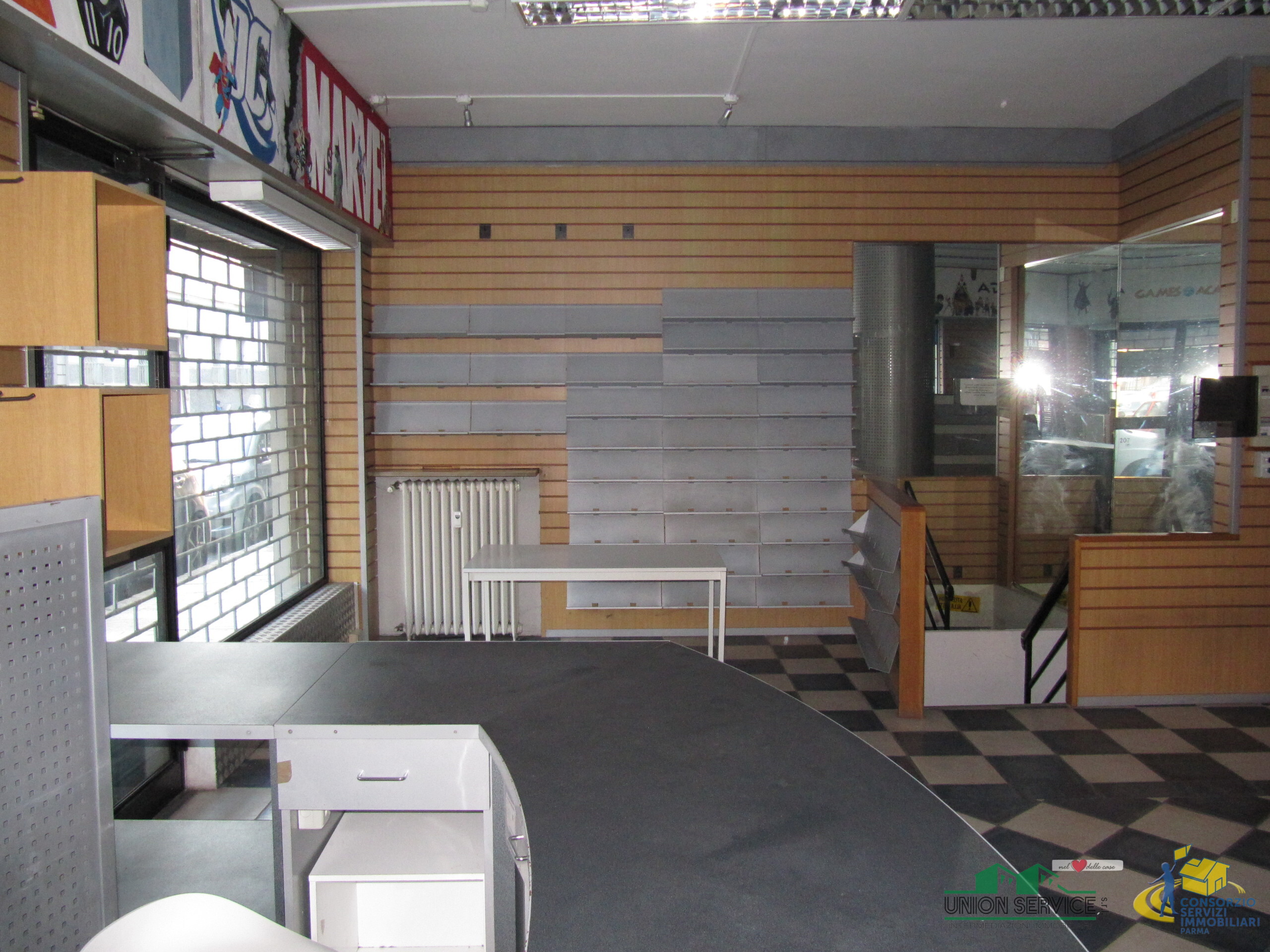 Locale commerciale in affitto in borgo collegio maria luigia, Parma