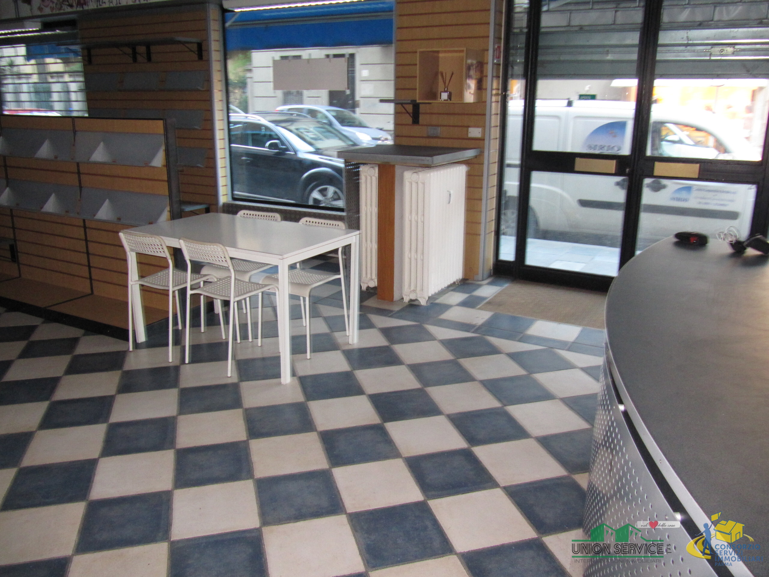 Locale commerciale in affitto in borgo collegio maria luigia, Parma