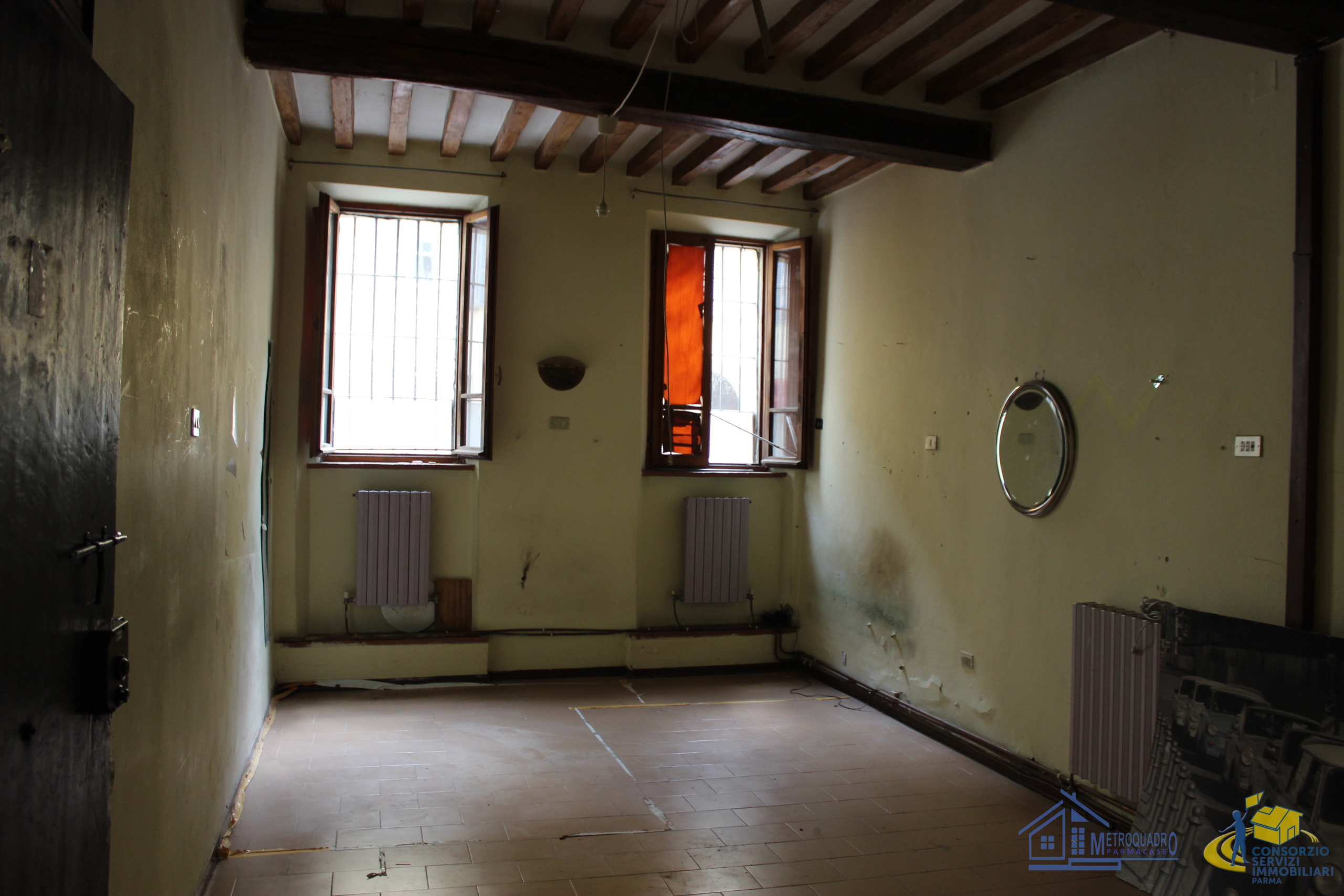 Quadrilocale da ristrutturare in strada felice cavallotti, Parma