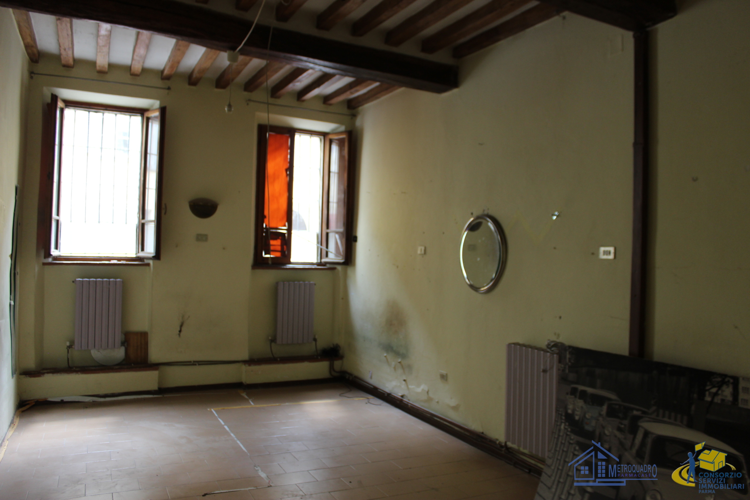 Quadrilocale da ristrutturare in strada felice cavallotti, Parma