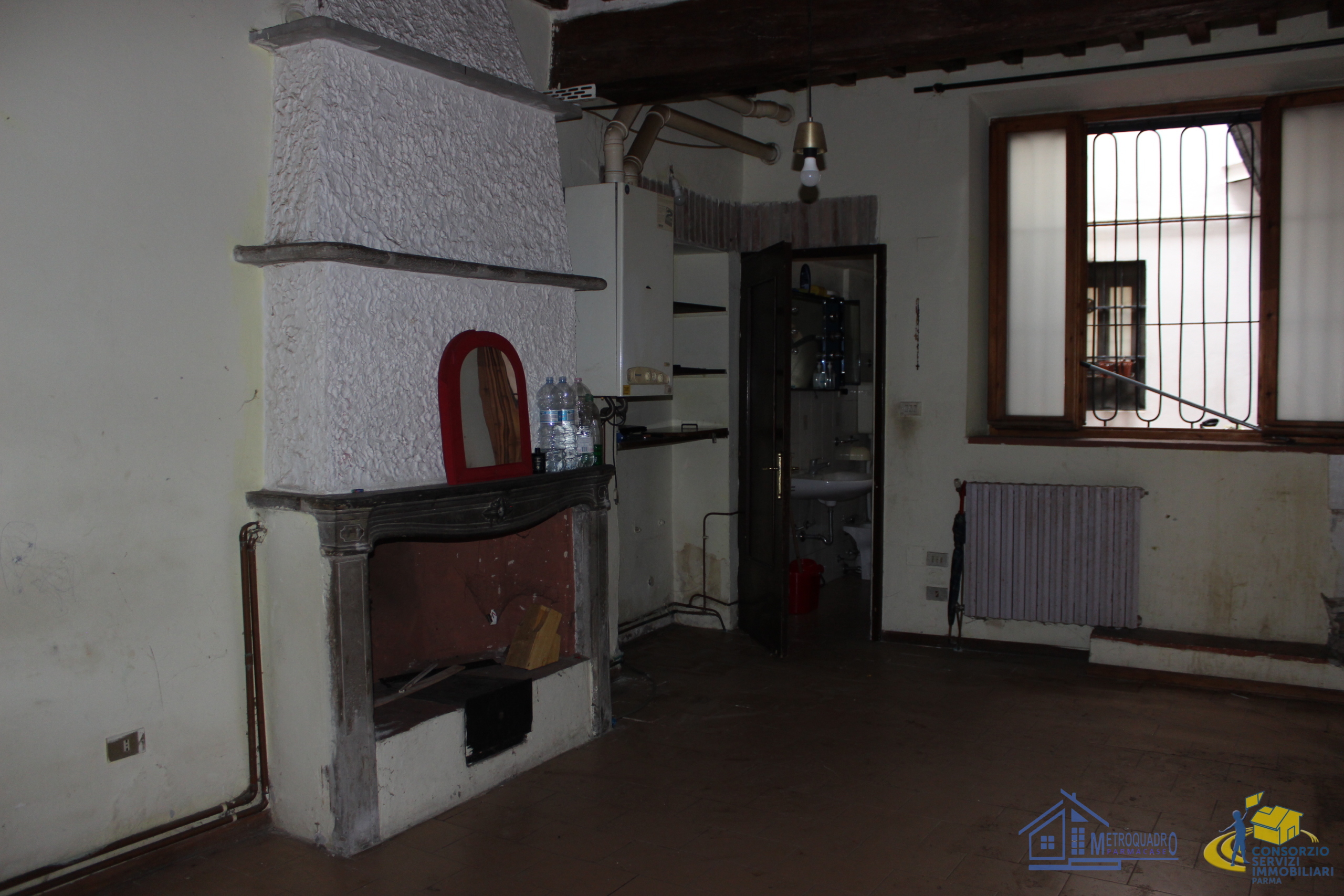 Quadrilocale da ristrutturare in strada felice cavallotti, Parma