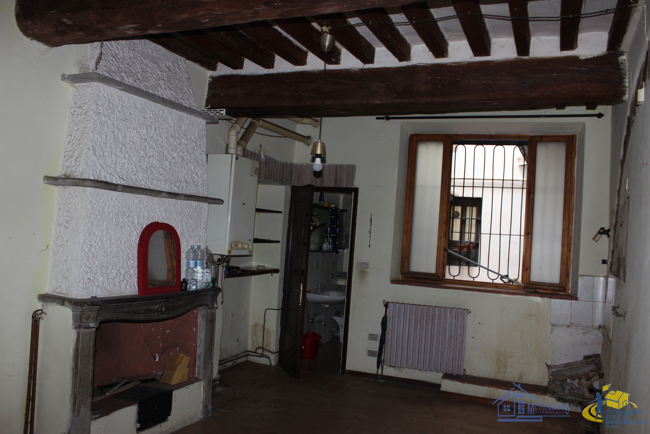 Quadrilocale da ristrutturare in strada felice cavallotti, Parma