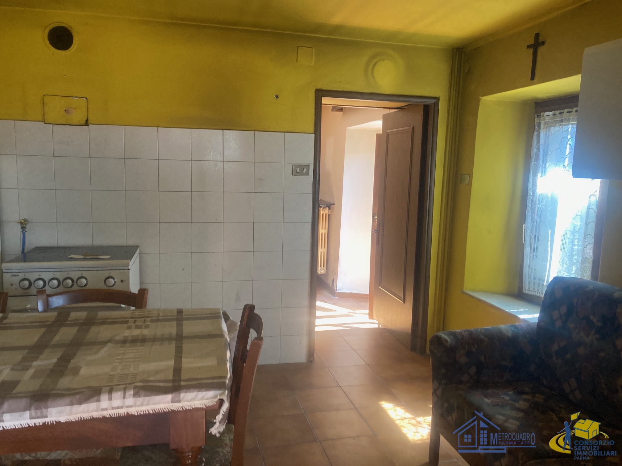 Casa indipendente da ristrutturare a Monchio delle Corti