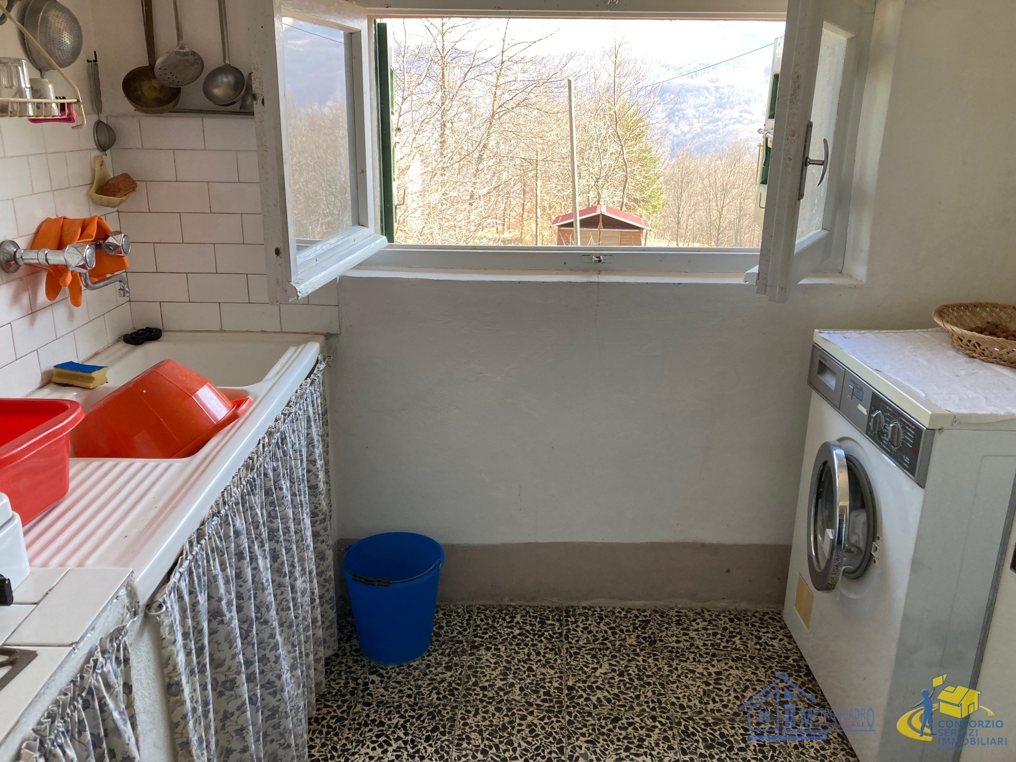 Quadrilocale da ristrutturare a Monchio delle Corti