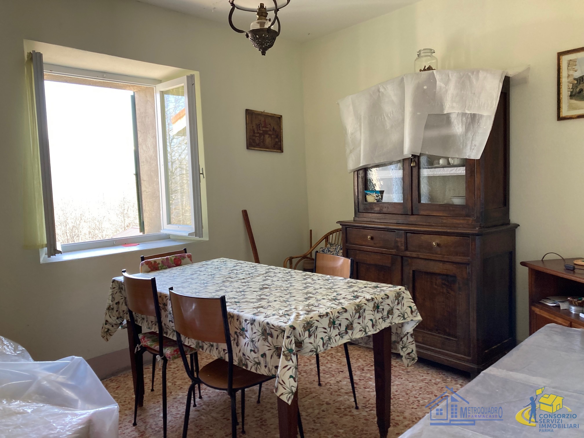 Quadrilocale da ristrutturare a Monchio delle Corti