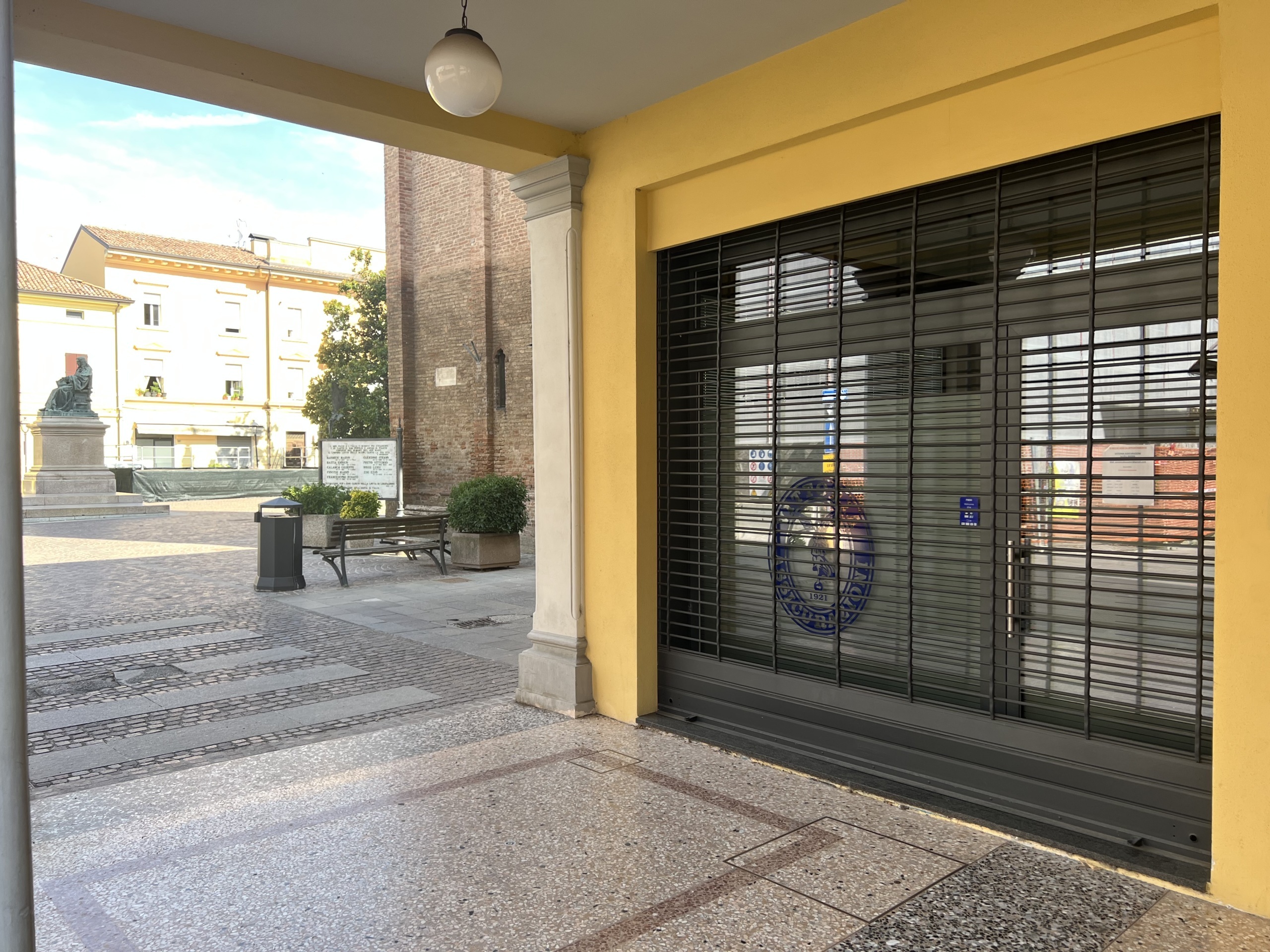 Locale commerciale in affitto in via giacomo matteotti 168, Crevalcore