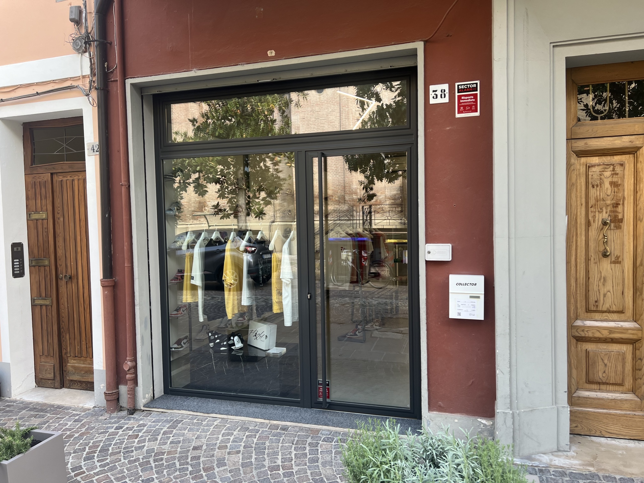 Locale commerciale a basso consumo in via c. b. cavour 38, Crevalcore