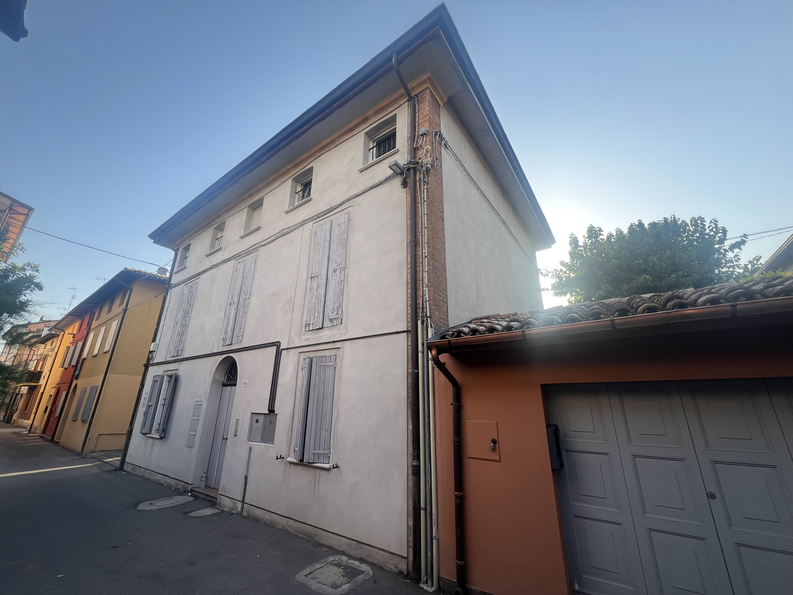 Trilocale con box in via g. paltrinieri 113, Crevalcore
