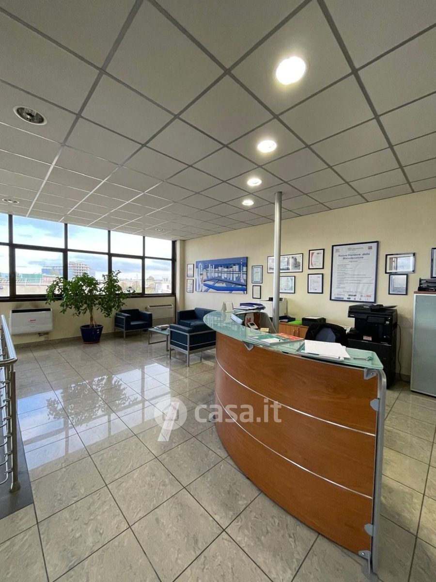 Capannone ristrutturata a Livorno