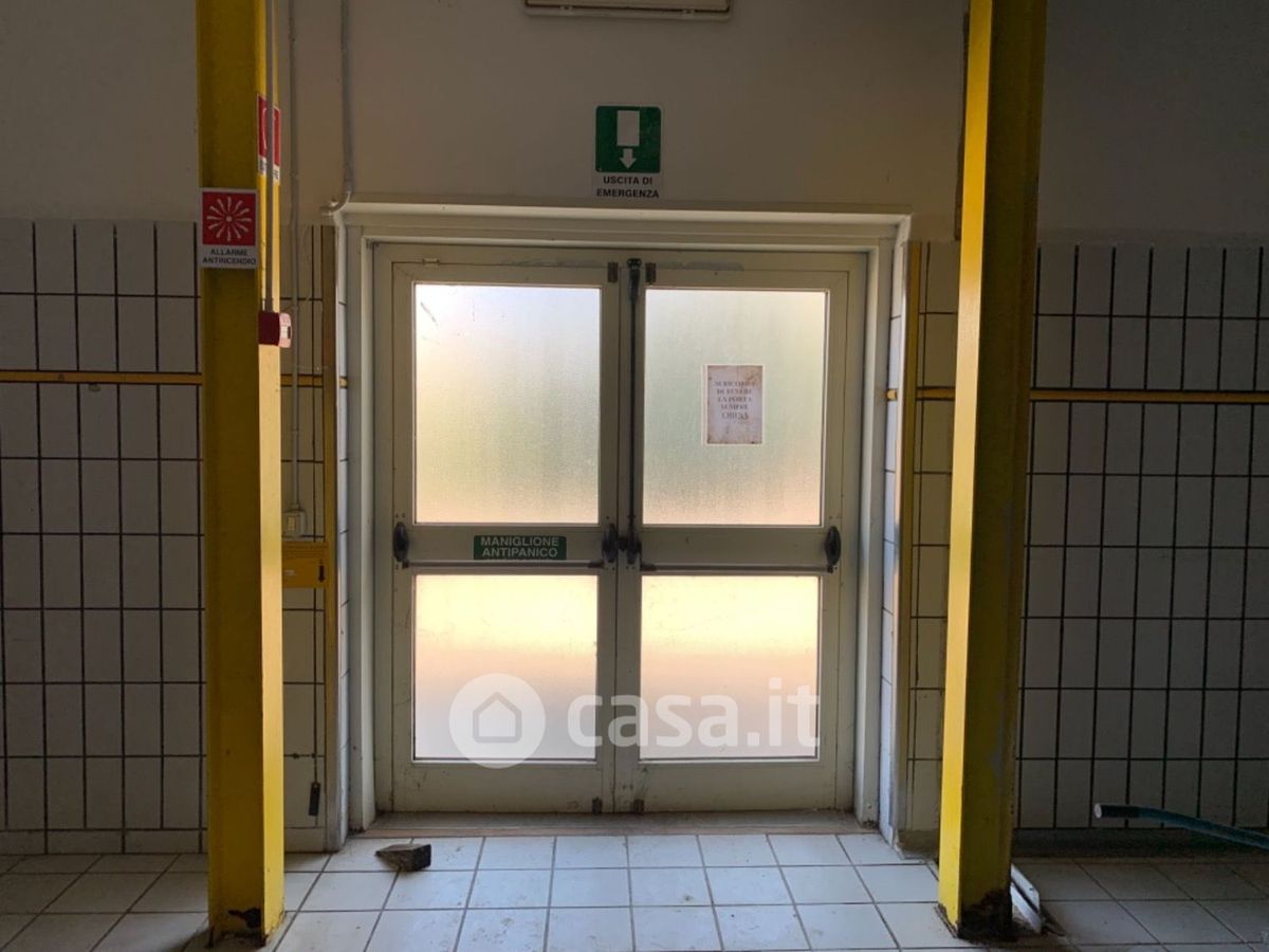 Capannone in vendita a Livorno
