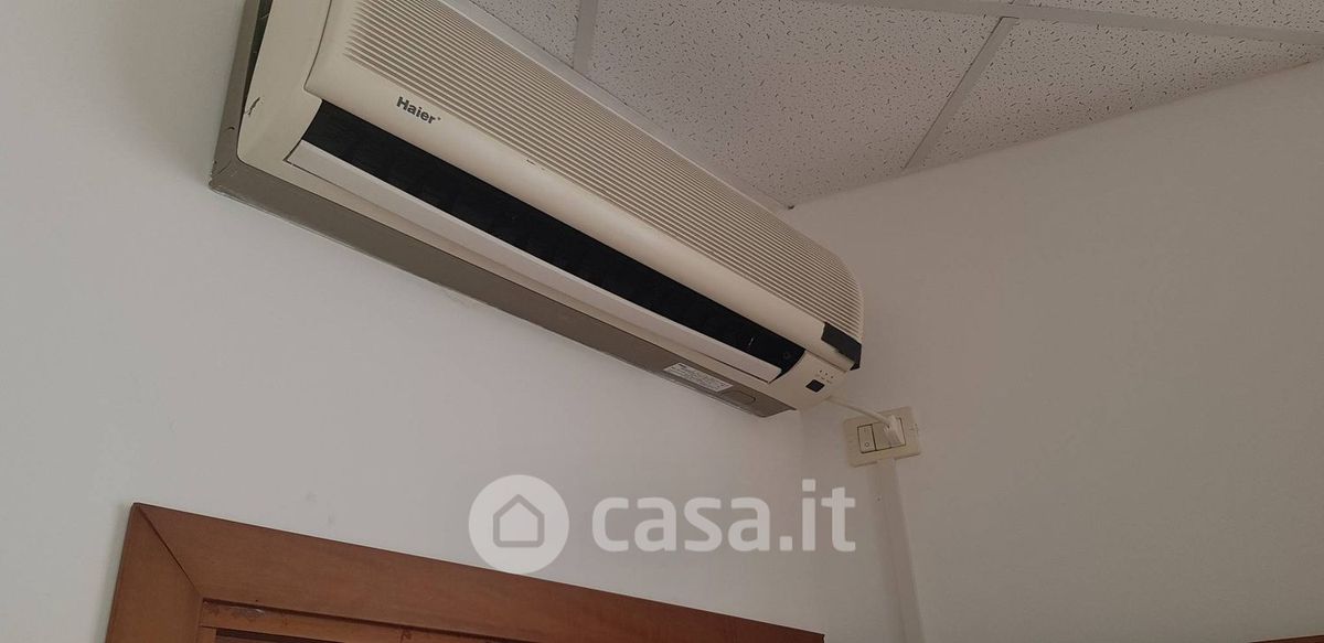 Ufficio in affitto a Collesalvetti